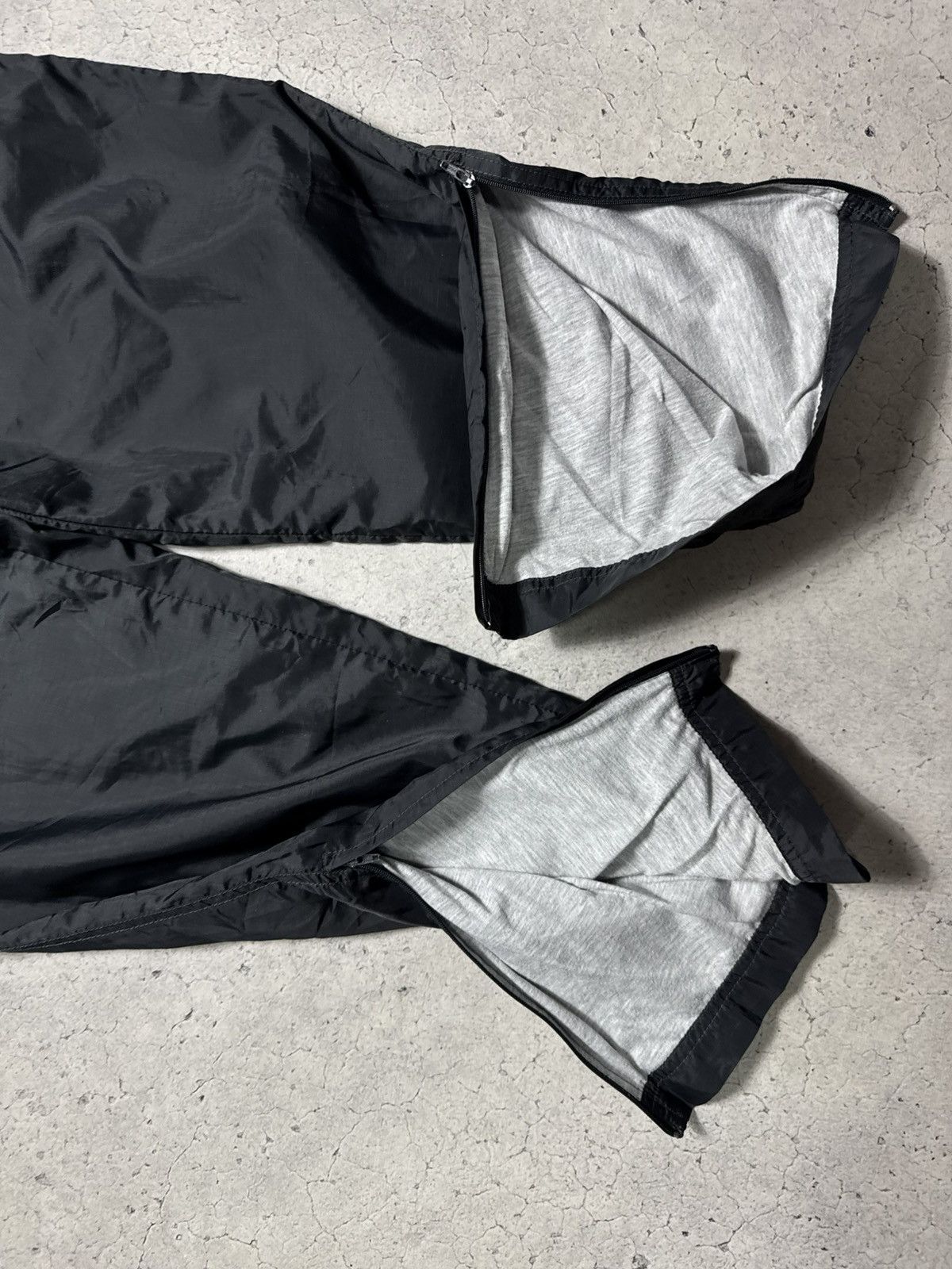 Nike Nike Vintage 80’s 90’s Nylon Track Suit Jacket & Pants Retro Size US L / EU 52-54 / 3 - 16 Thumbnail