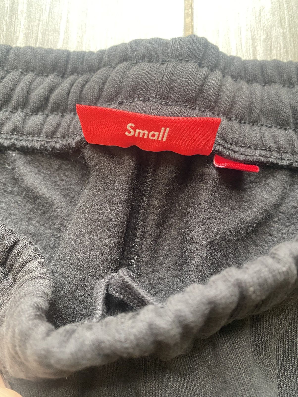 Supreme Supreme Satin Applique Sweatpant (SS26) Black Small Size US 30 / EU 46 - 3 Thumbnail