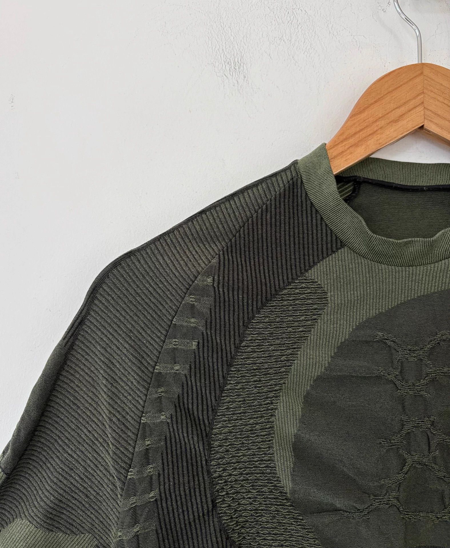 ROA ROA Men's Seamless Knit Short Sleeve Tee Dark Green M Size US M / EU 48-50 / 2 - 4 Thumbnail