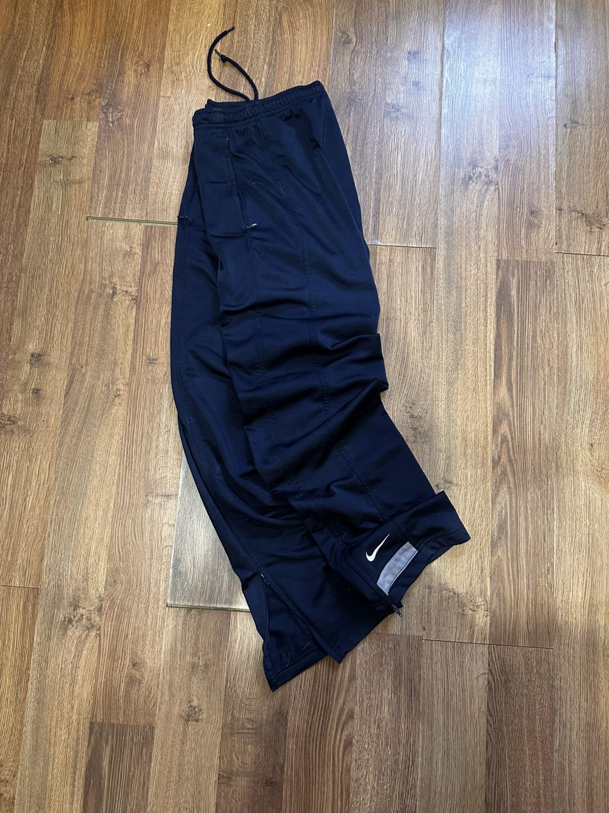 Nike Vintage Nike "Red Tag" Swoosh Track Pants - Navy XL Size US 31 - 1 Thumbnail