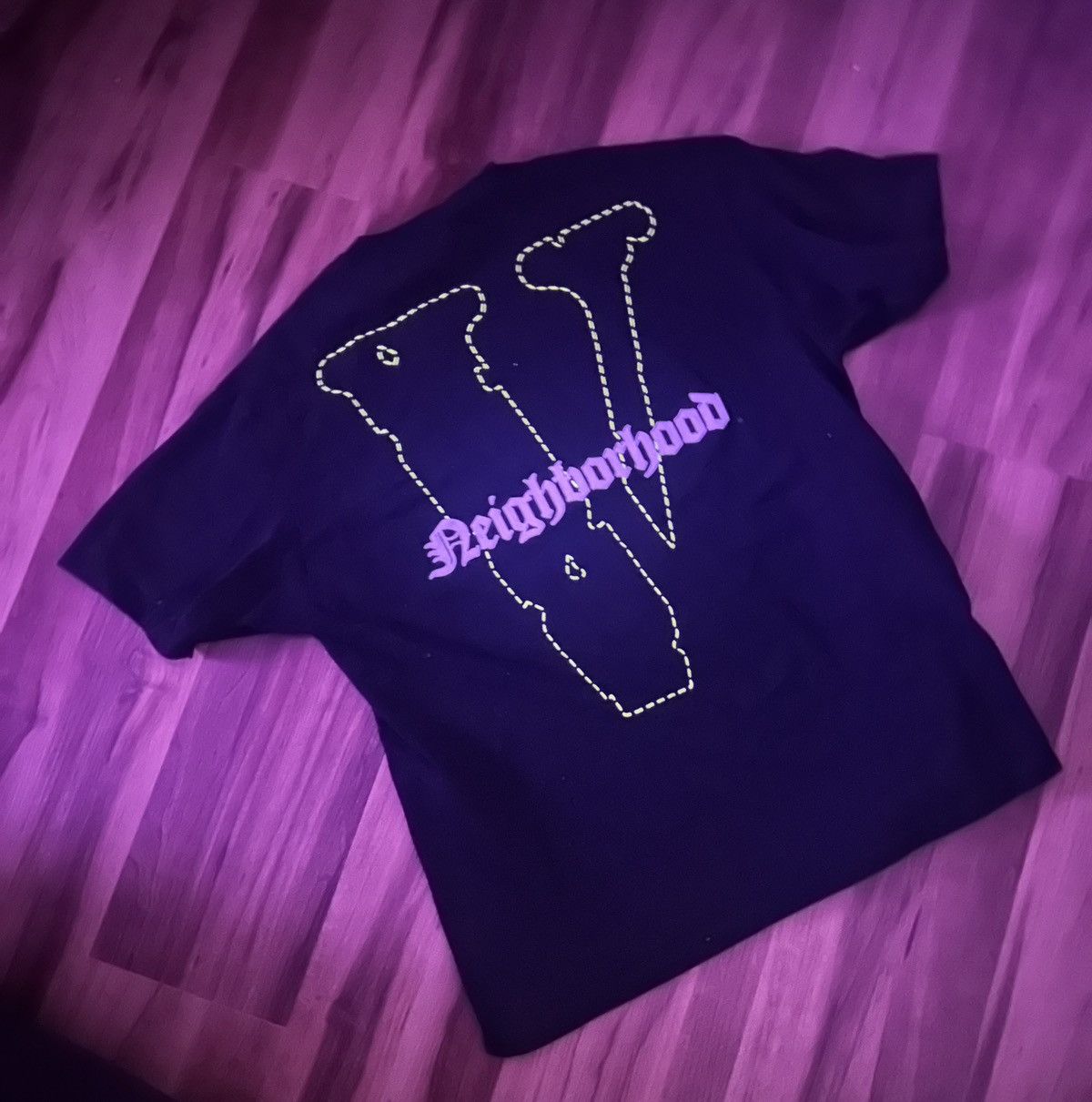 Neighborhood × Vlone SOLD Vlone X Neighborhood Green Skull T-Shirt Size US M / EU 48-50 / 2 - 2 Thumbnail