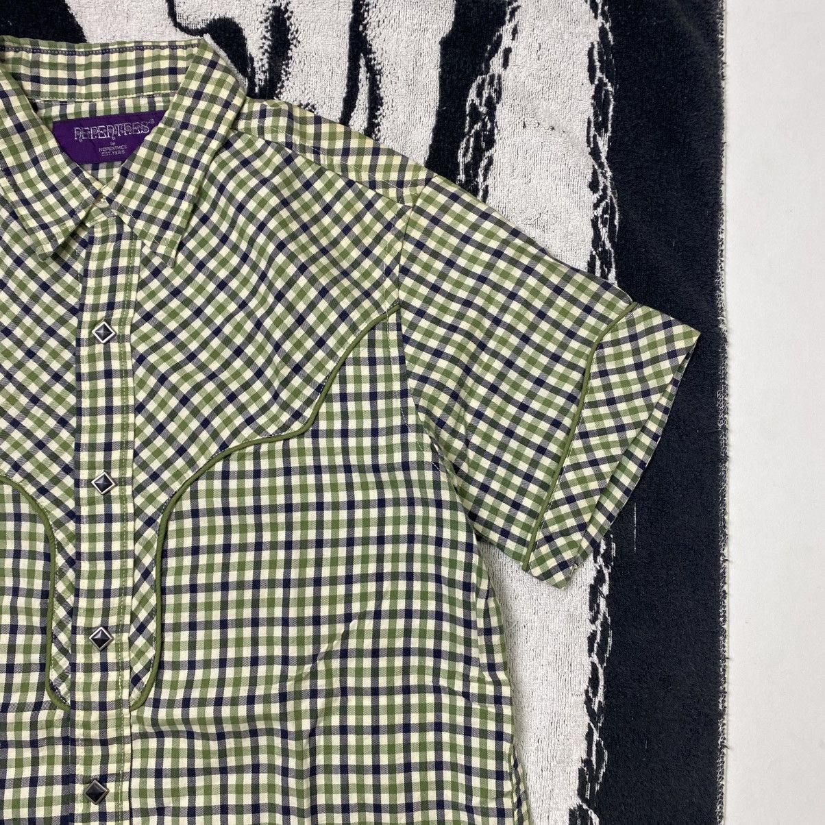 Nepenthes Vintage Nepenthes short sleeve shirt Size US S / EU 44-46 / 1 - 4 Thumbnail