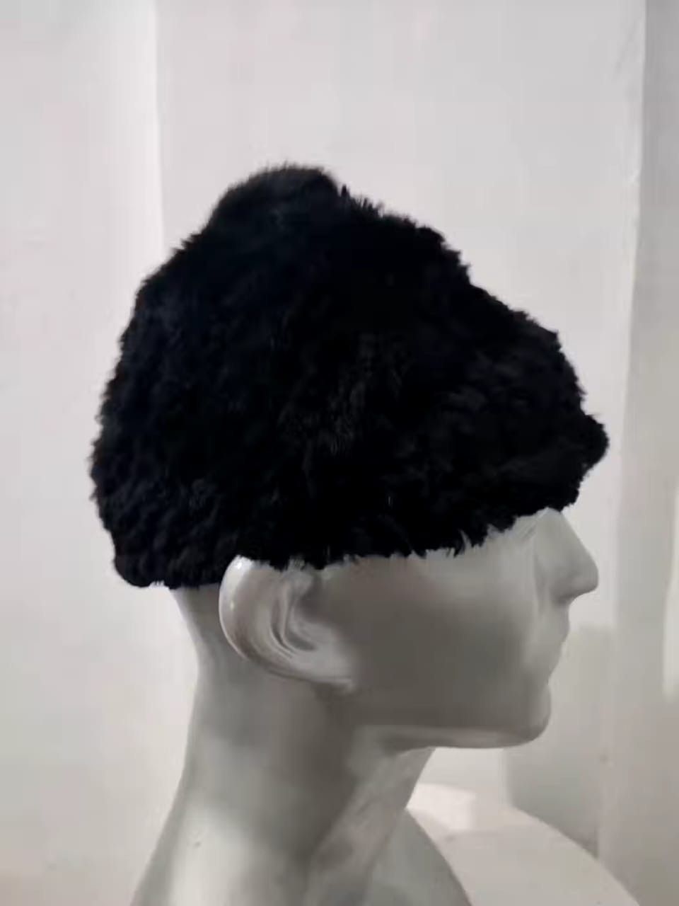 Other Alternative Version Japanese Real Fur Beanie Hats Size ONE SIZE - 1 Thumbnail