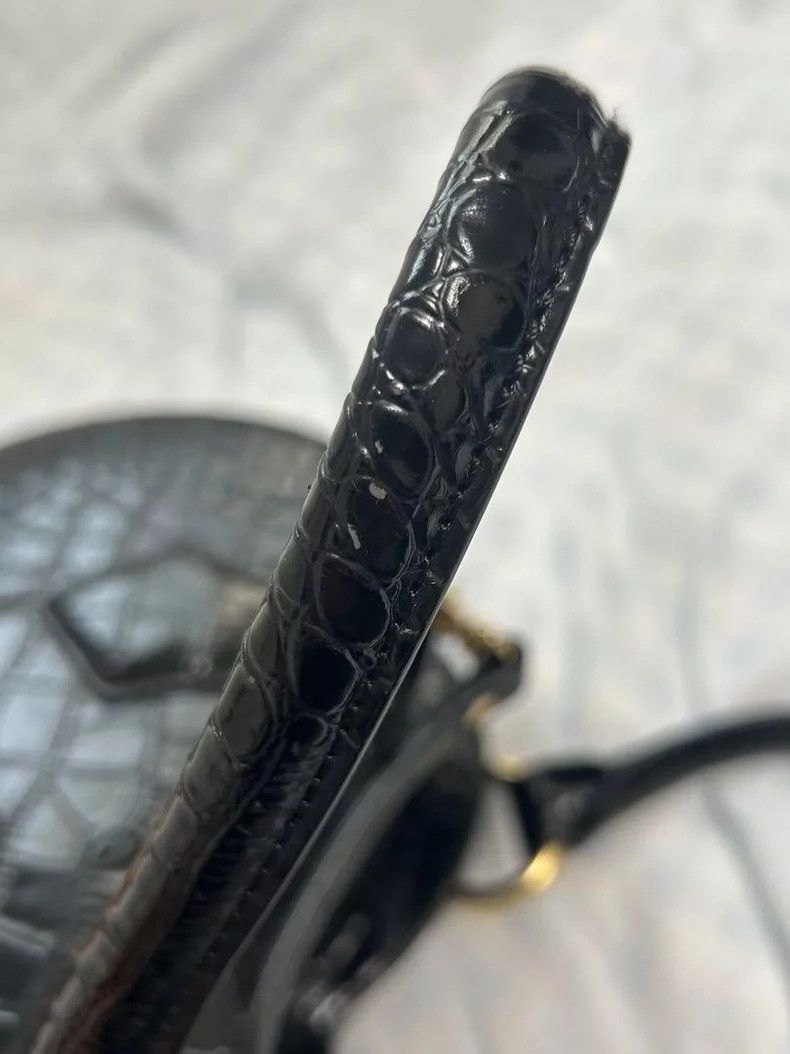 Vivienne Westwood Vivienne Westwood size os Crocodile skin Saturn drop glue p Size ONE SIZE - 5 Thumbnail