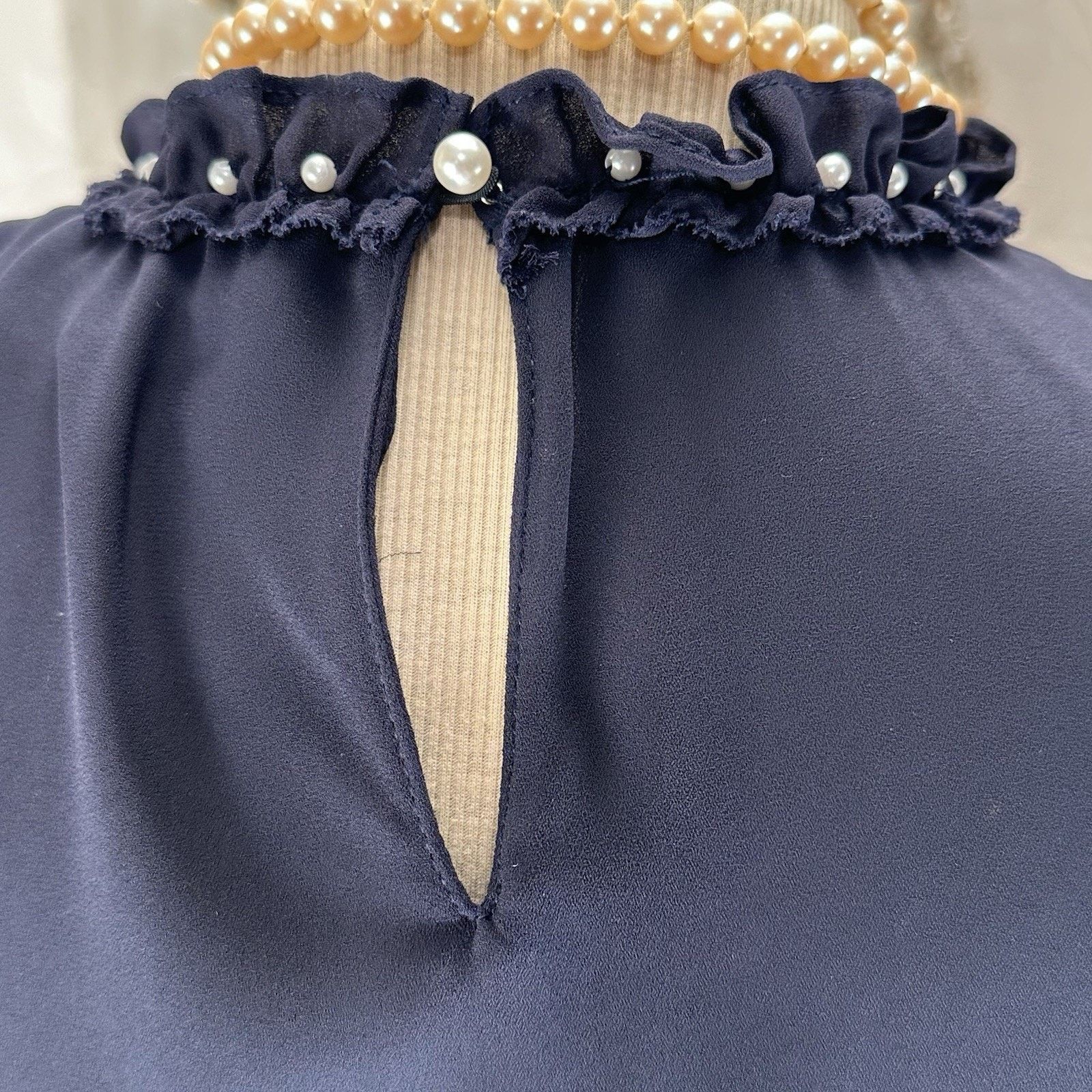 Karl Lagerfeld Karl Lagerfeld Paris L Navy Pearl Blouse Officecore Size L / US 10 / IT 46 - 7 Thumbnail