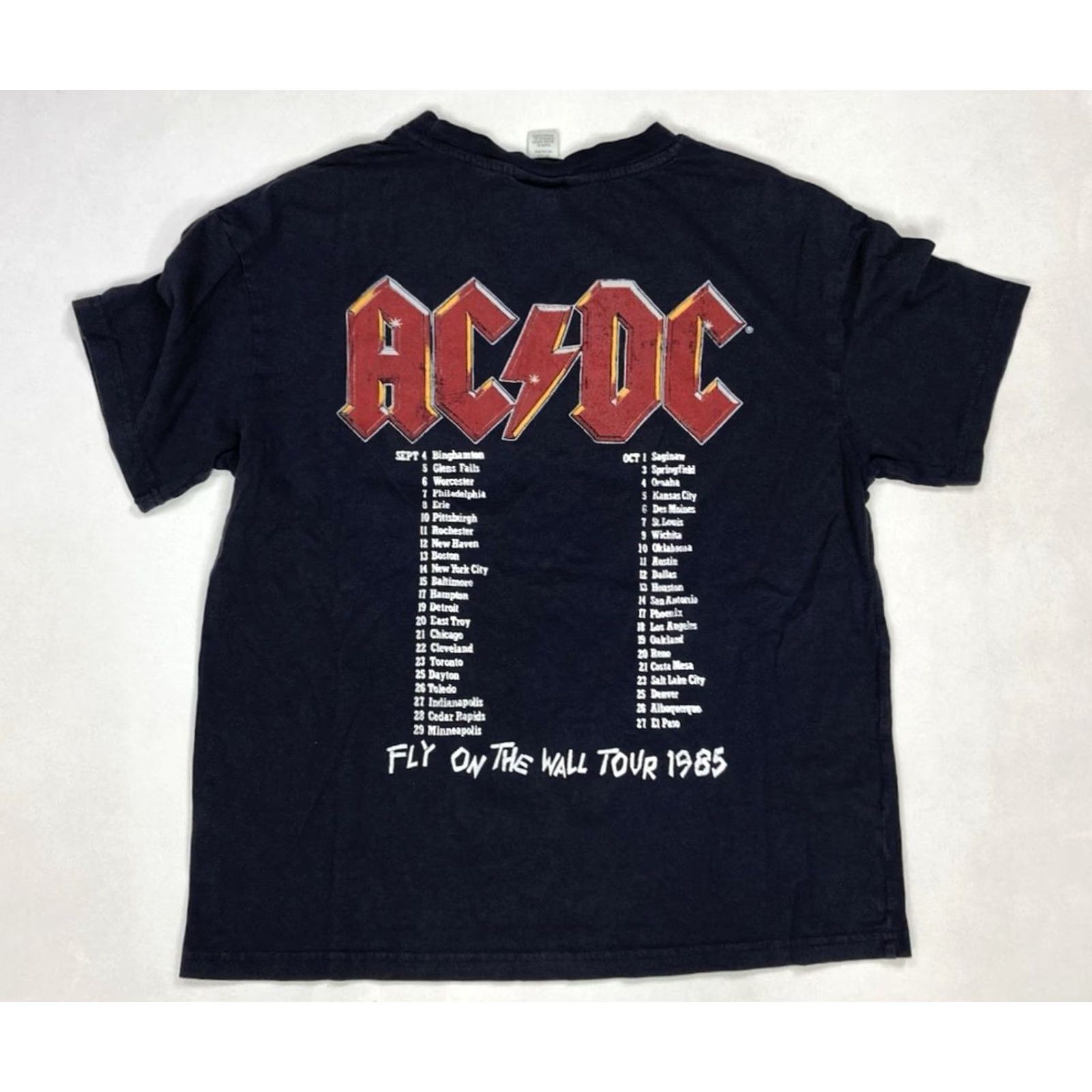 H&M VINTAGE H&M ACDC Fly On The Wall 1985 Tour Graphic T-shirt Women XS Gray Music Shirt Women XS Gray Music Size XS / US 0-2 / IT 36-38 - 3 Thumbnail