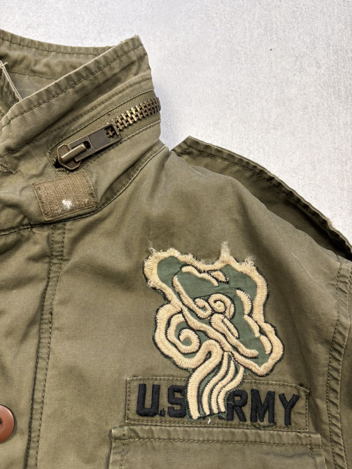 Vintage Vintage Royal Buddha Military Embroidered Jacket U.S Army Size US S / EU 44-46 / 1 - 17 Thumbnail