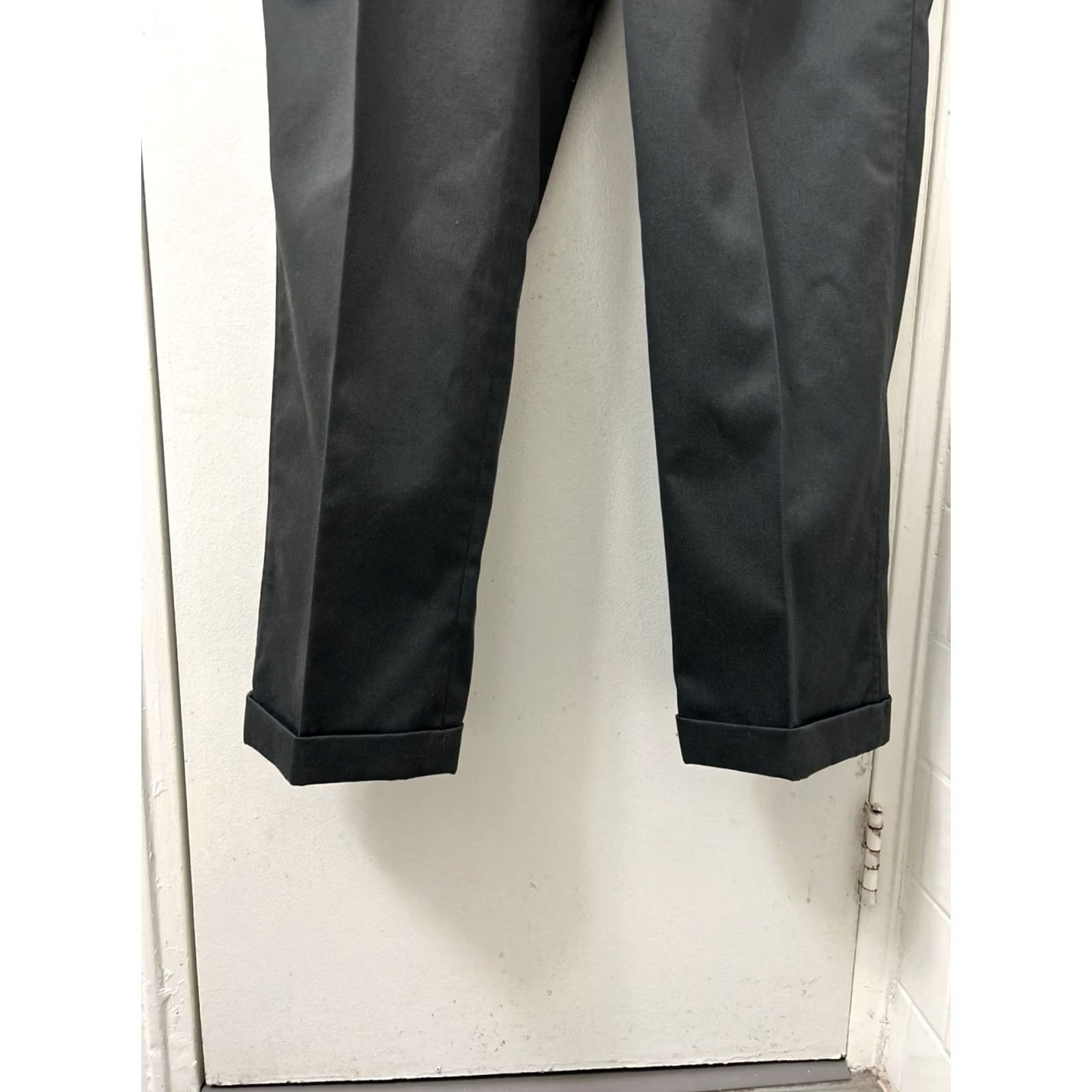 Lands' End Lands' End Pants Mens 35x34 Gray Twill Cotton Blend Pleated Cuffed YKK Zip Fly Dress Pants Size US 35 - 3 Thumbnail