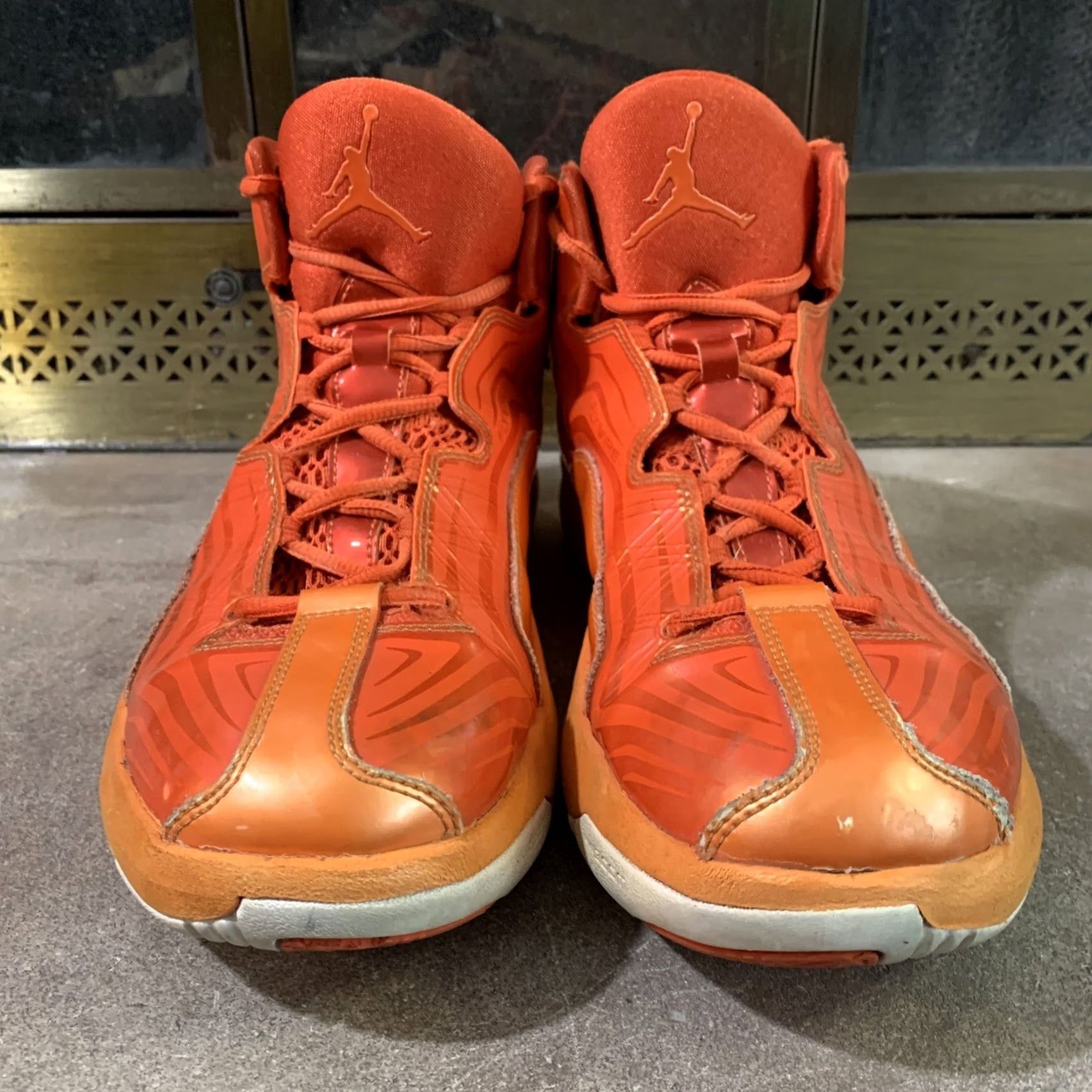 Nike Nike Jordan Aero Mania Team Orange White Total Orange 552313-805 Men's Size 9 Athletic Basketball Shoes Size US 9 / EU 42 - 5 Thumbnail