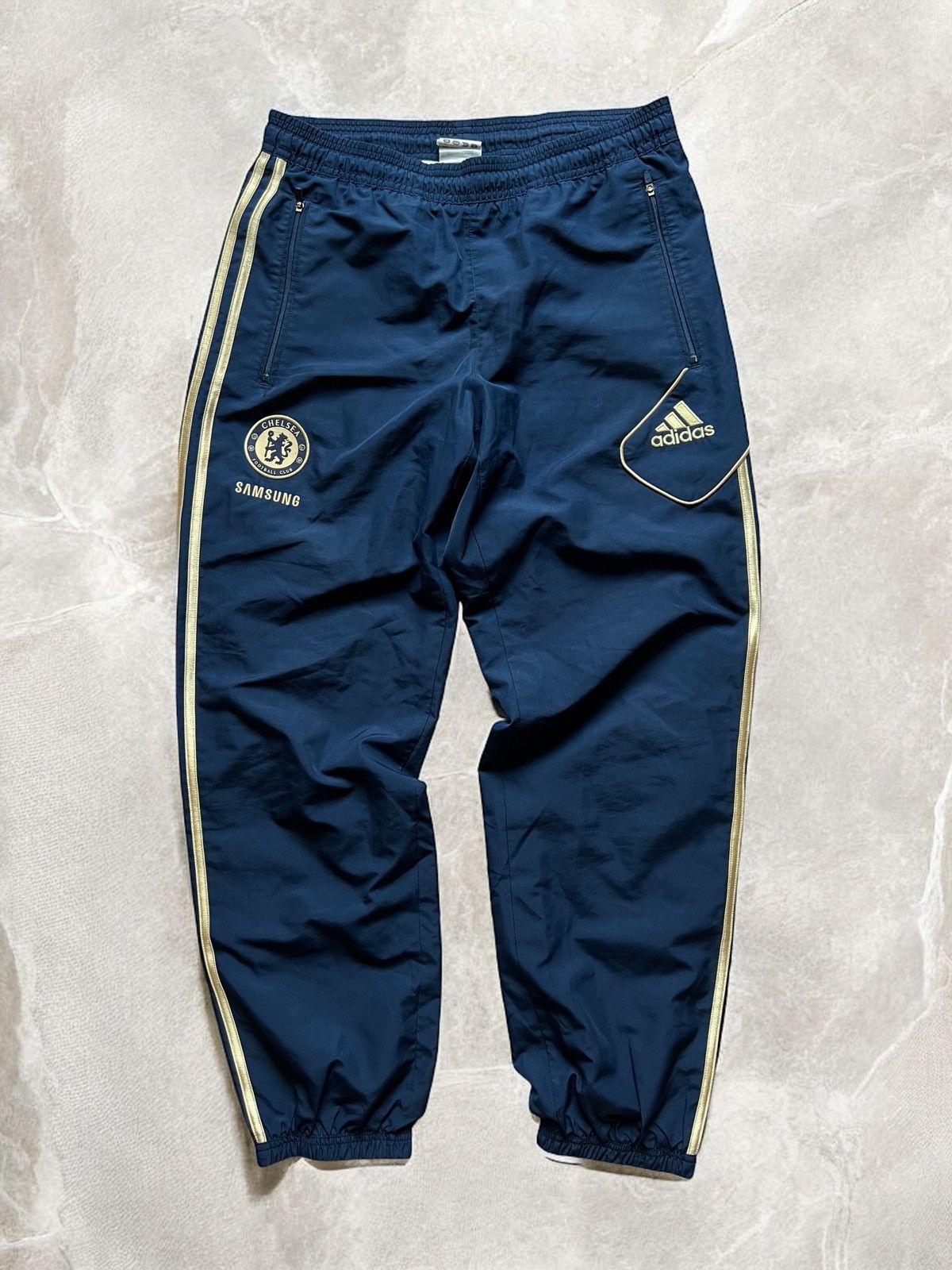 Adidas × Chelsea Soccer ADIDAS CHELSEA 2012 SOCCER TRACK PANTS GOLDEN STRIPE VINTAGE Size US 32 / EU 48 - 1 Thumbnail