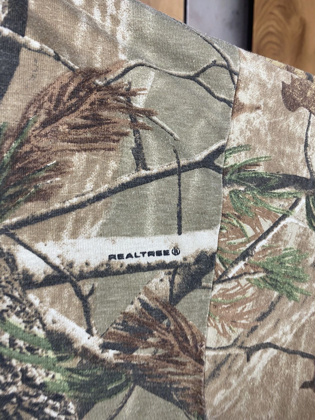 Realtree 🌳Vintage T-Shirt Realtree Overprint Monogram Tree Tee🌳 Size US XXL / EU 58 / 5 - 6 Thumbnail