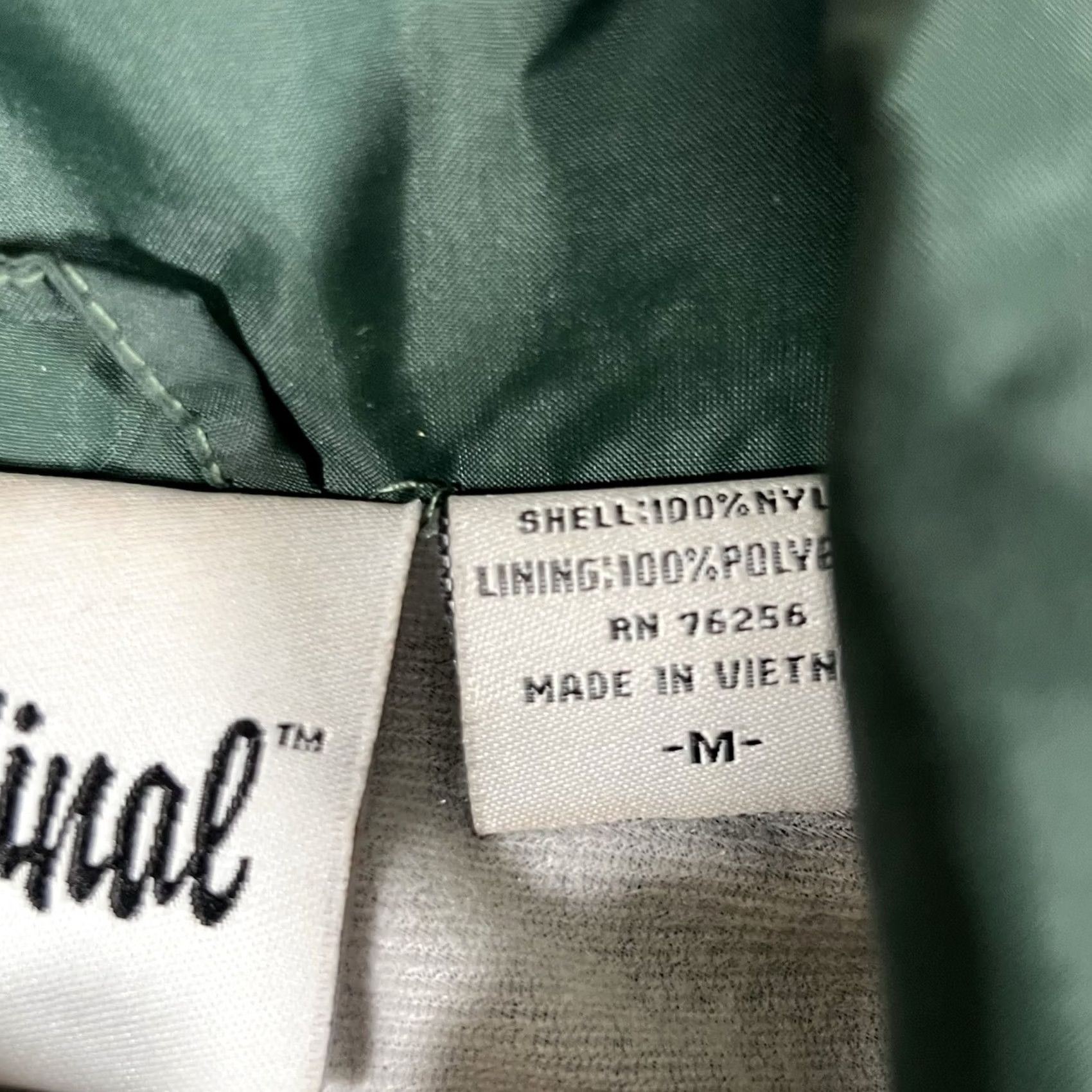 Coach VINTAGE Cardinal Jacket Sundays Skate shop Buffalo Ny Size M Men Nylon Green Windbreaker Jacket Size US M / EU 48-50 / 2 - 6 Thumbnail