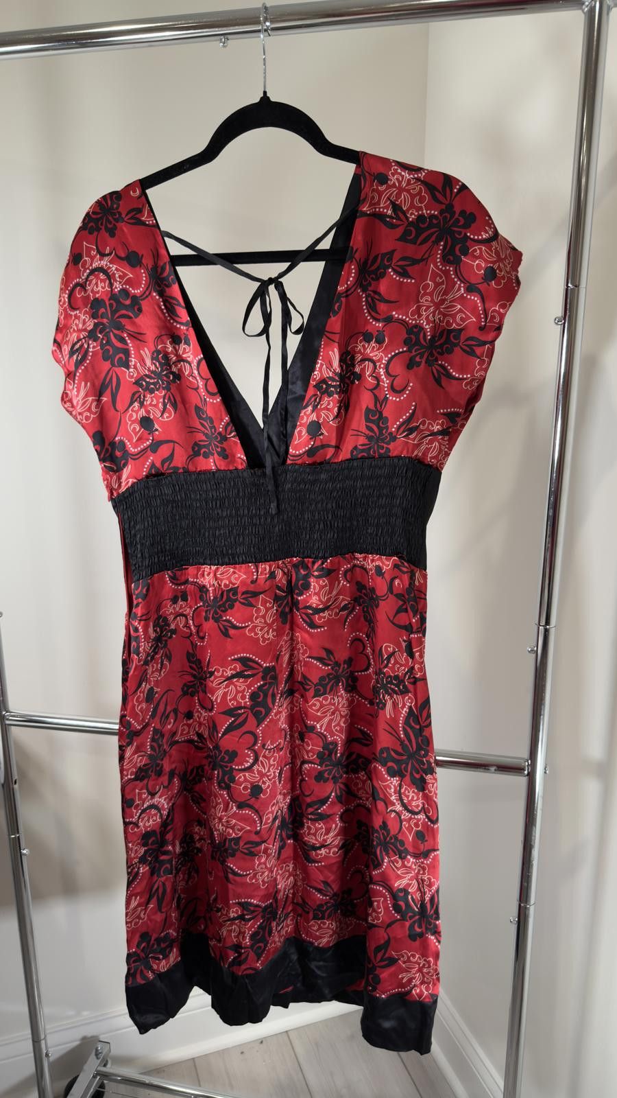 United Colors Of Benetton Stylish Bebe Red Floral Dress - Size Large Size L / US 10 / IT 46 - 1 Thumbnail