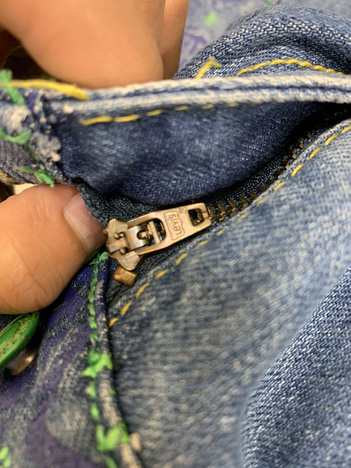 CLOT × Levi's × Medicom Toy RARE LEVIS CLOT BEARBRICK DISTRESSED JEANS Size US 32 / EU 48 - 12 Thumbnail