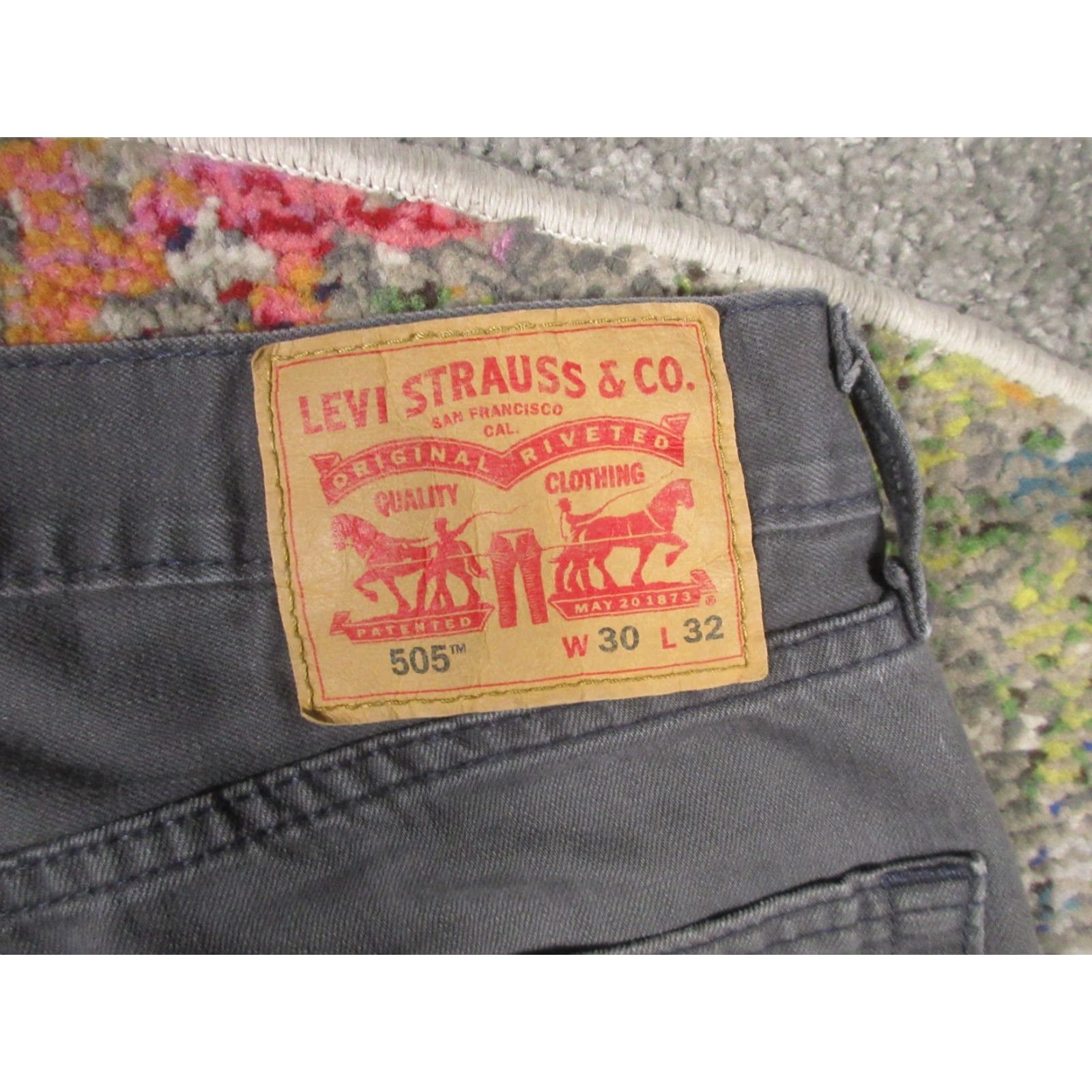 Levi's Levi's 505 Jeans Mens 30x32 Gray Denim Regular Fit Straight Leg Regular Waist Zip Closure 5-Pocket Distressed Comfortable Cotton Leather Logo Accent Size US 30 / EU 46 - 5 Thumbnail