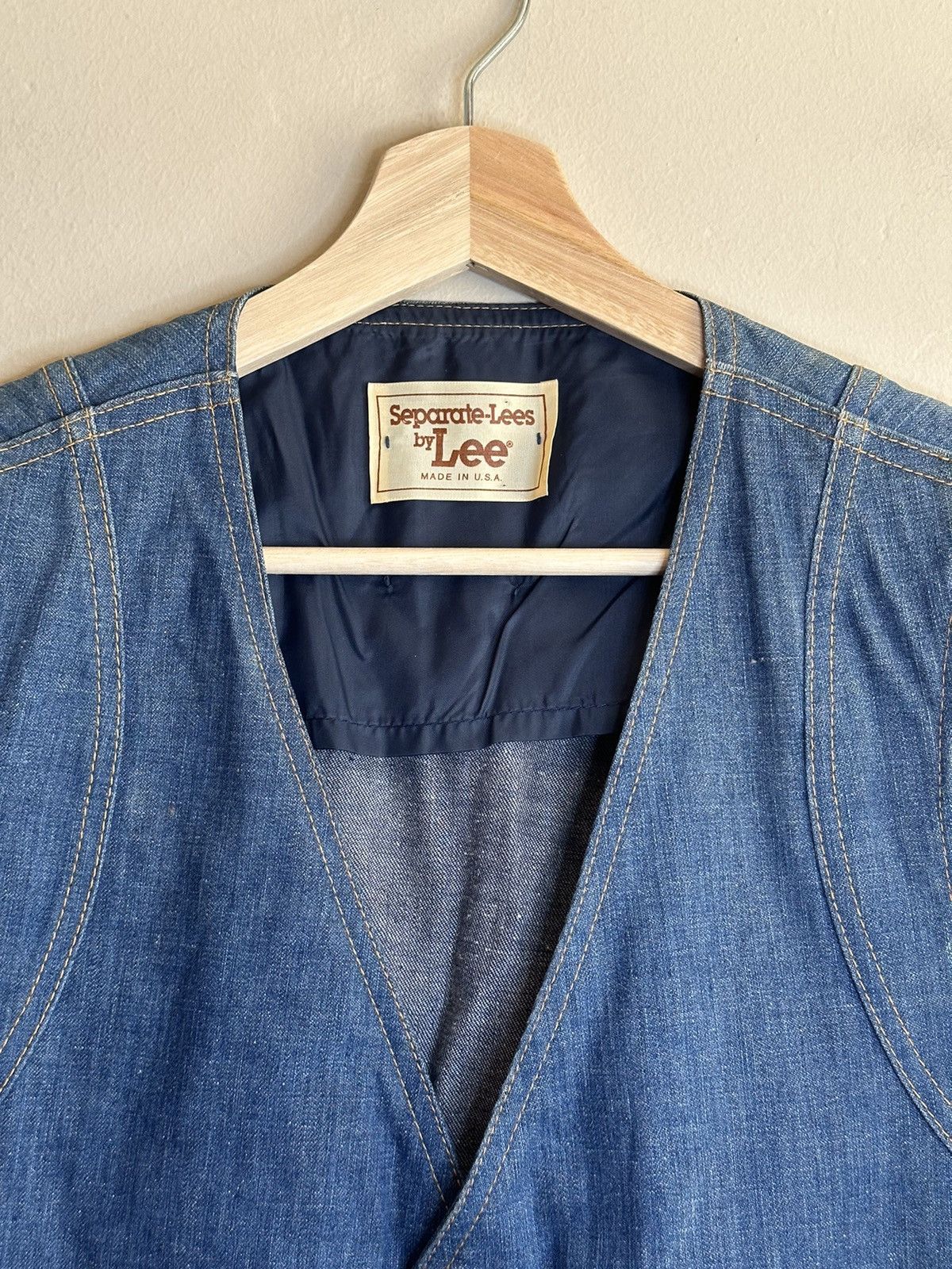 Lee × Vintage *RARE* Vintage 1970’s Lee USA-Made Denim Button Vest Size US M / EU 48-50 / 2 - 4 Thumbnail