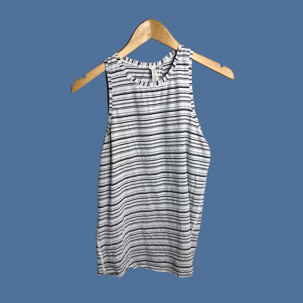 Lululemon Lululemon Tank Womens 6 White Striped Racerback Pima Cotton Yoga Shirt Size M / US 6-8 / IT 42-44 - 1 Thumbnail