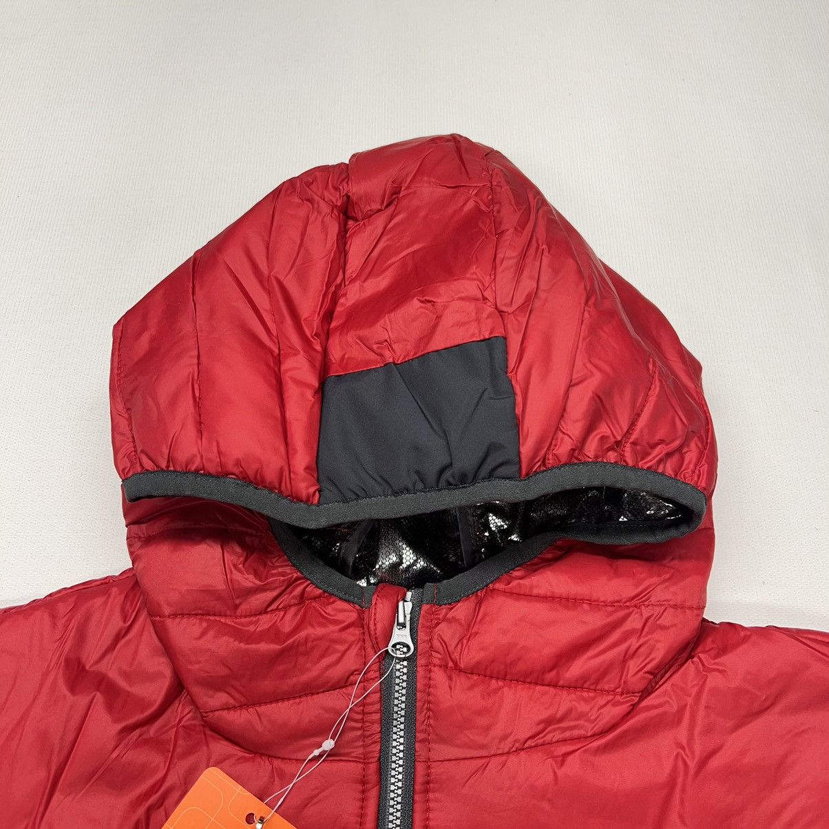 Japanese Brand NEW Toyota Jacket Red Puffer Full Zip Coat Olympics Promo Size US M / EU 48-50 / 2 - 3 Thumbnail