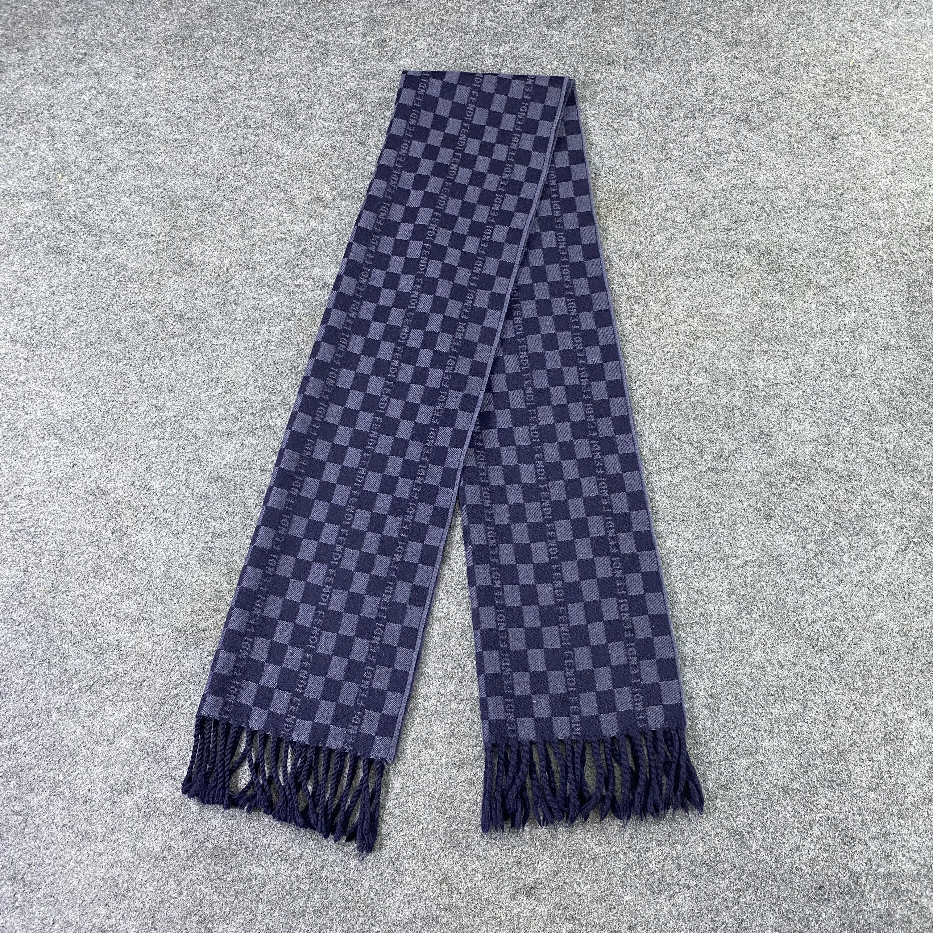 Fendi Fendi Muffler / Scarf / Neckwear - T1341 Size ONE SIZE - 4 Thumbnail