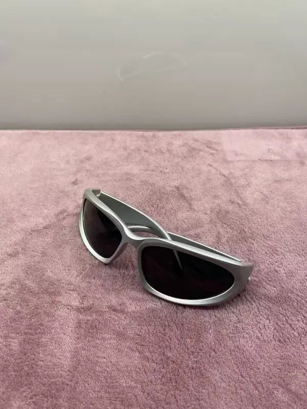 Electric Visual × Japanese Brand Vintage Silver Chrome Y2K glasses Sunglasses cyber rave punk Size ONE SIZE - 2 Thumbnail