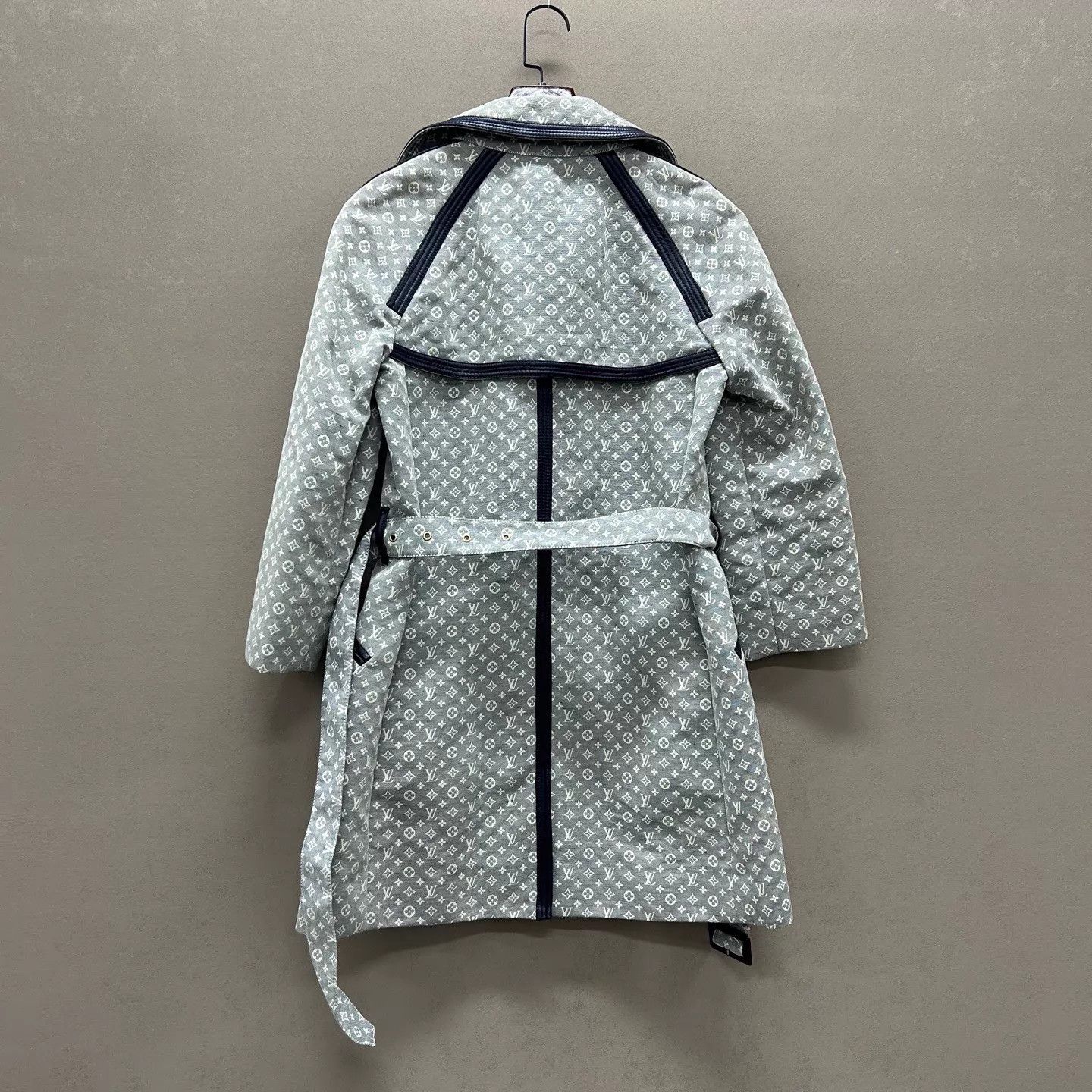 Louis Vuitton LV full logo denim trench coat women's 98 new 36 Size XS / US 0-2 / IT 36-38 - 2 Thumbnail
