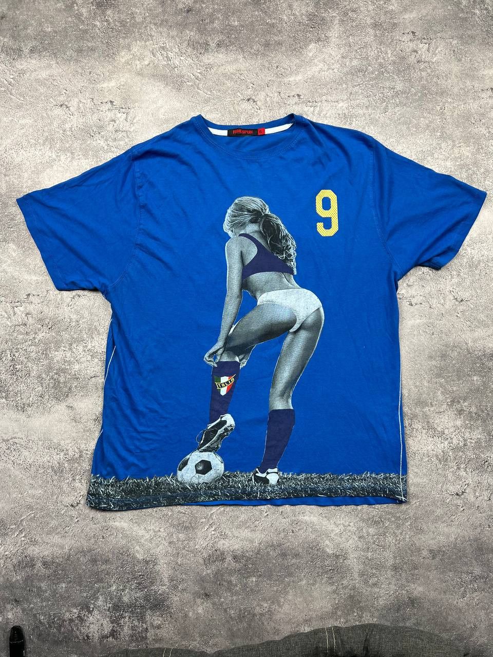Vintage Vintage Tee Italia 9 Footboll Girl 90S Size US XL / EU 56 / 4 - 2 Thumbnail