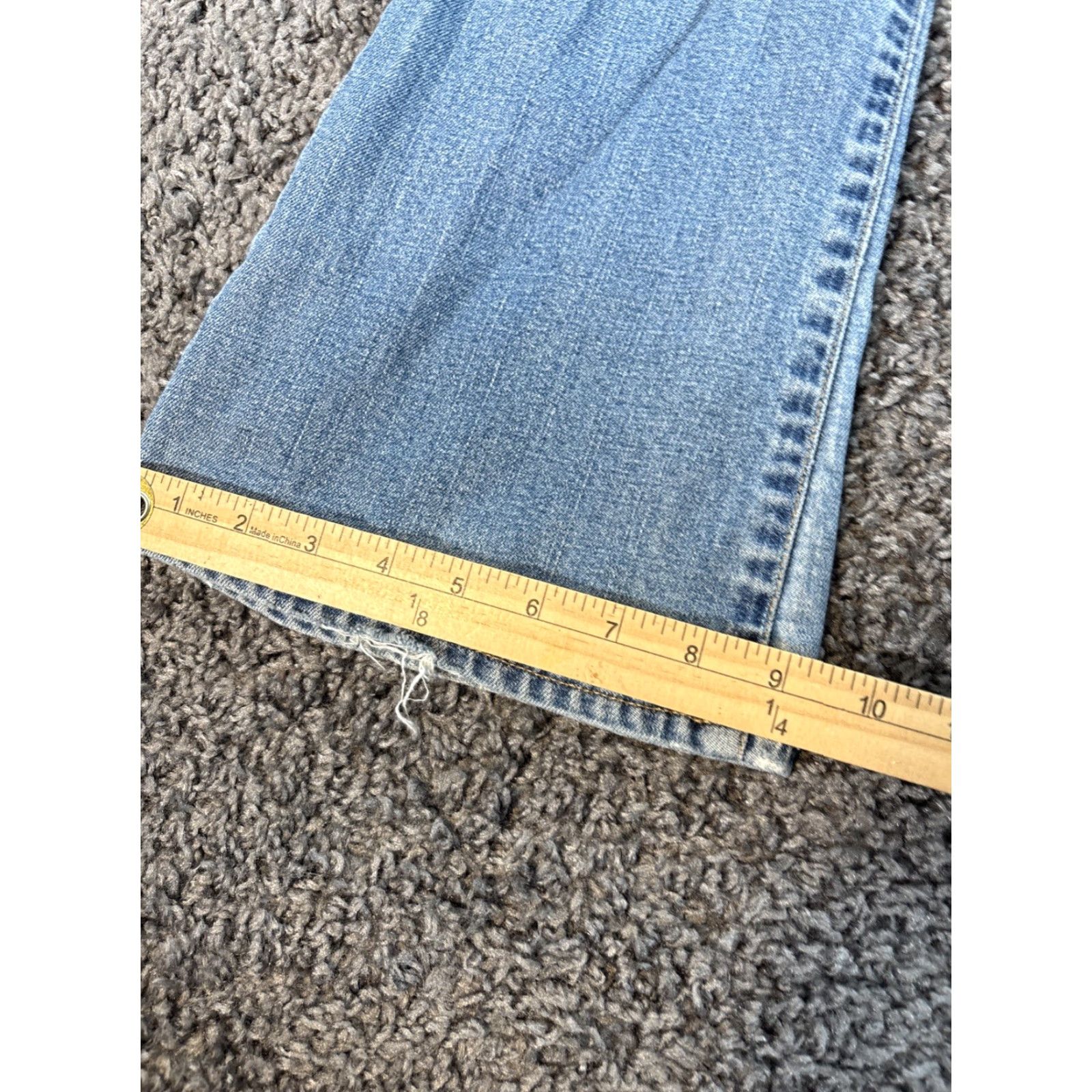 Gap VINTAGE Gap Bootcut Jeans Women Distressed Denim 32x28 Light Blue 12 Regular Inseam 28"} Size 34" / US 12 / IT 48 - 3 Thumbnail