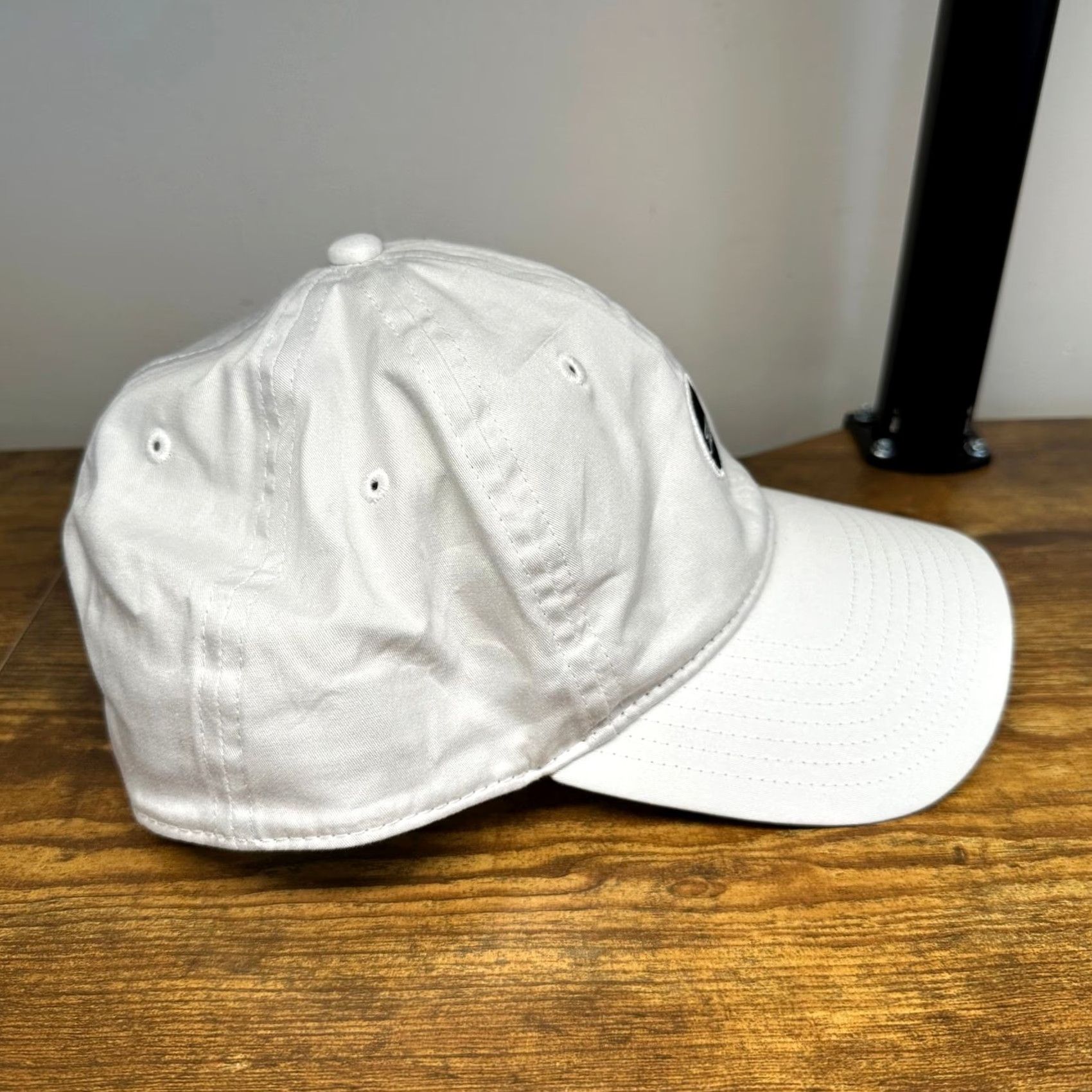 Titleist Titleist Golf Hat White Adjustable Strapback Baseball Cap Black Circle Logo Cap Mens WB Twill Cotton Baseball Cap Size ONE SIZE - 5 Thumbnail