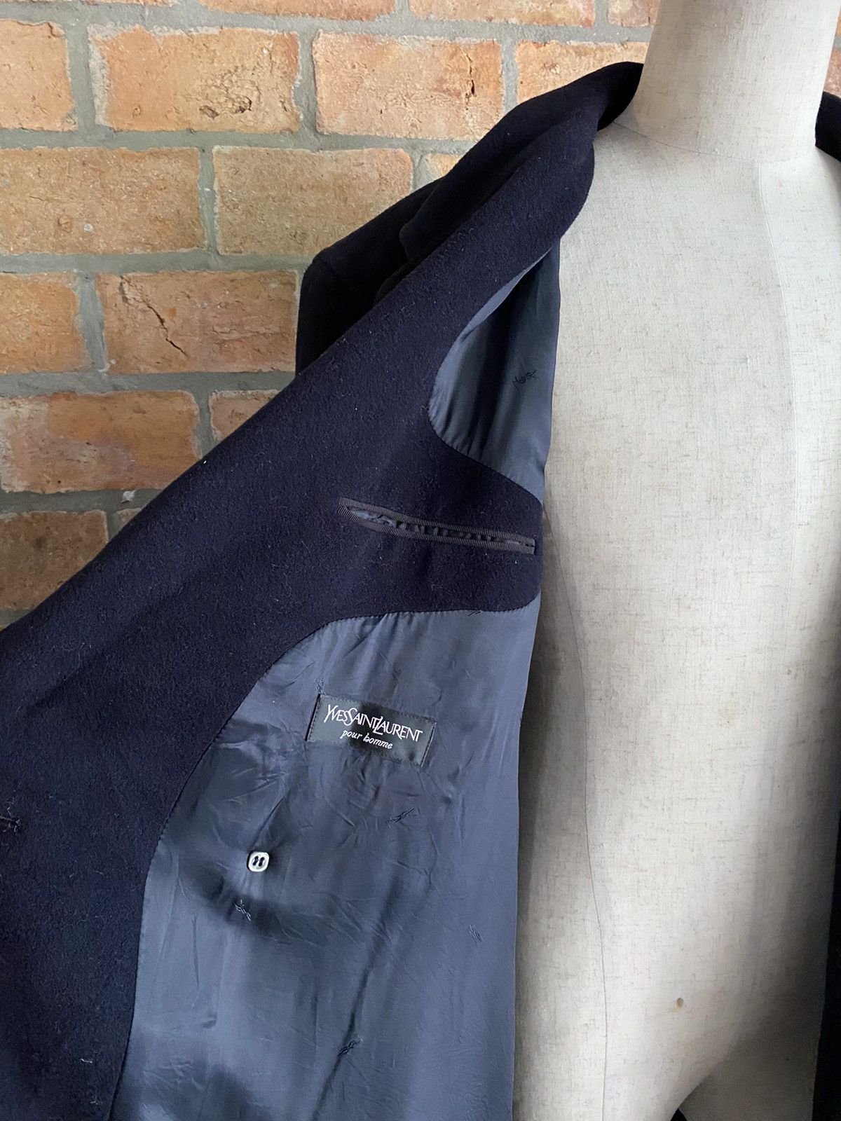Yves Saint Laurent YVES SAINT LAURENT pour homme Navy Double-Breasted Coat Size US XXL / EU 58 / 5 - 10 Thumbnail