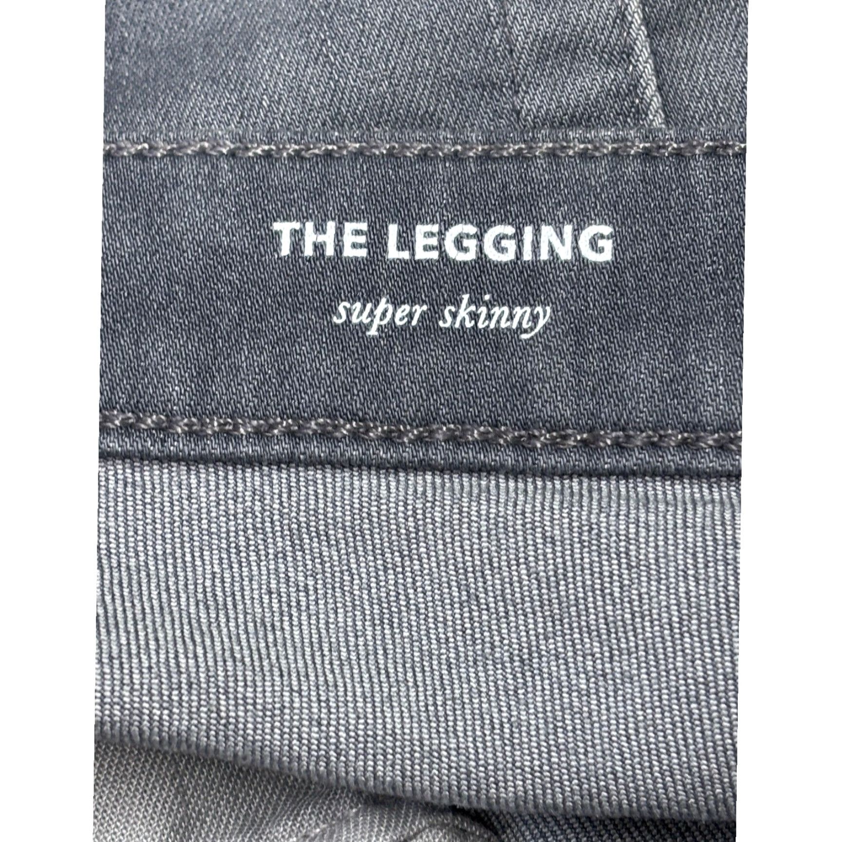 Vintage AG Adriano Goldschmied The Legging Super Skinny Jeans 26 Grey SPG1288 Women 5-Pocket Zip Button Charcoal Wash Slimming Stretch Size 26" / US 2 / IT 38 - 6 Thumbnail