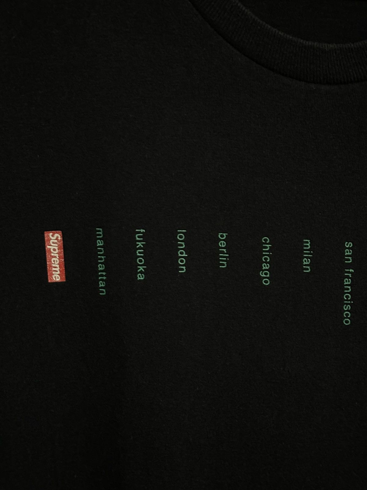 Supreme Supreme Location Tee Size US L / EU 52-54 / 3 - 3 Thumbnail