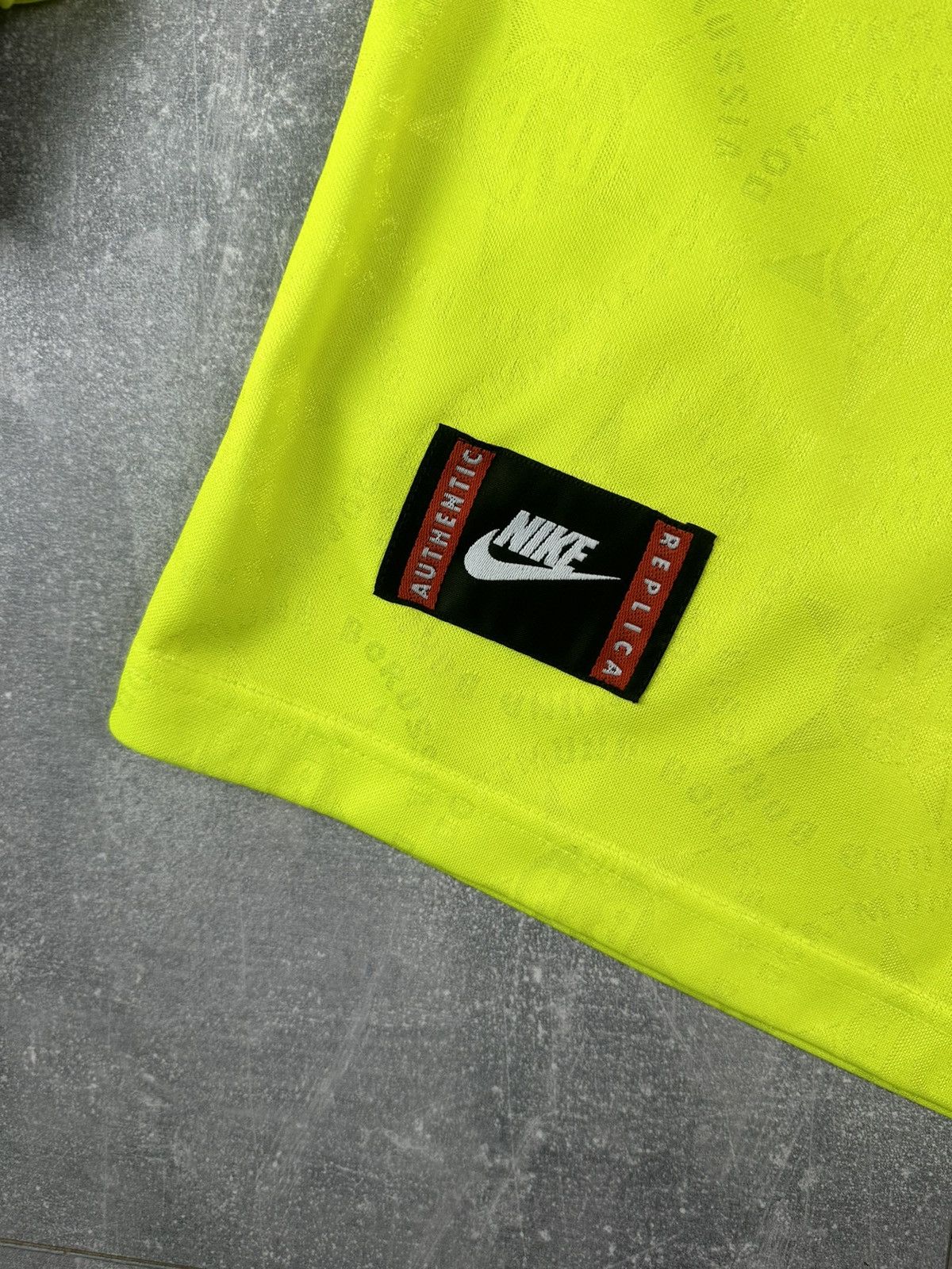 Nike Nike Borussia Dortmund 1994/95 Home Soccer Football Jersey Size US S / EU 44-46 / 1 - 8 Thumbnail