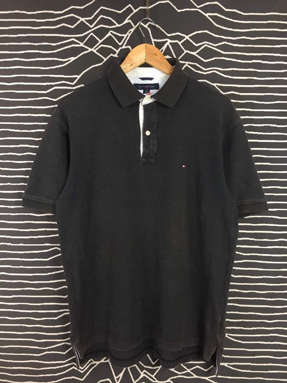 Tommy Hilfiger × Vintage Tommy Hilfiger Embroidered Logo Polo Tee Size US M / EU 48-50 / 2 - 2 Thumbnail