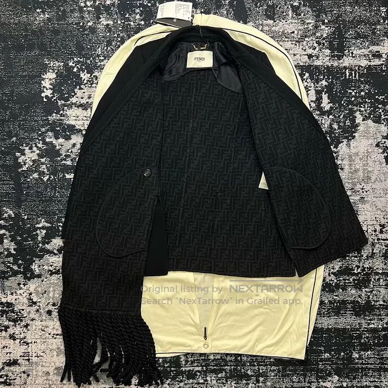 Fendi Fendi Black Wool Coat with Fringe Hem and Monogrammed FF L Size XXS / US 00 / IT 34 - 7 Thumbnail