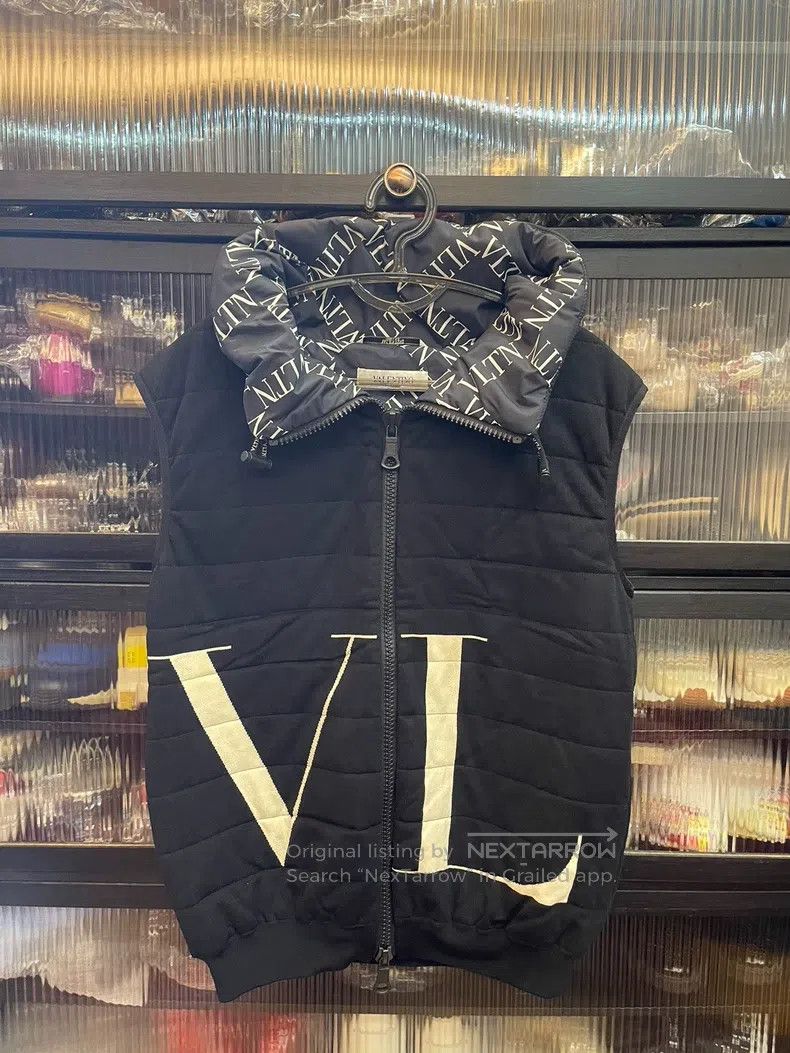 Valentino Valentino Men's knitted casual sports cotton clothes horse Size US M / EU 48-50 / 2 - 1 Thumbnail