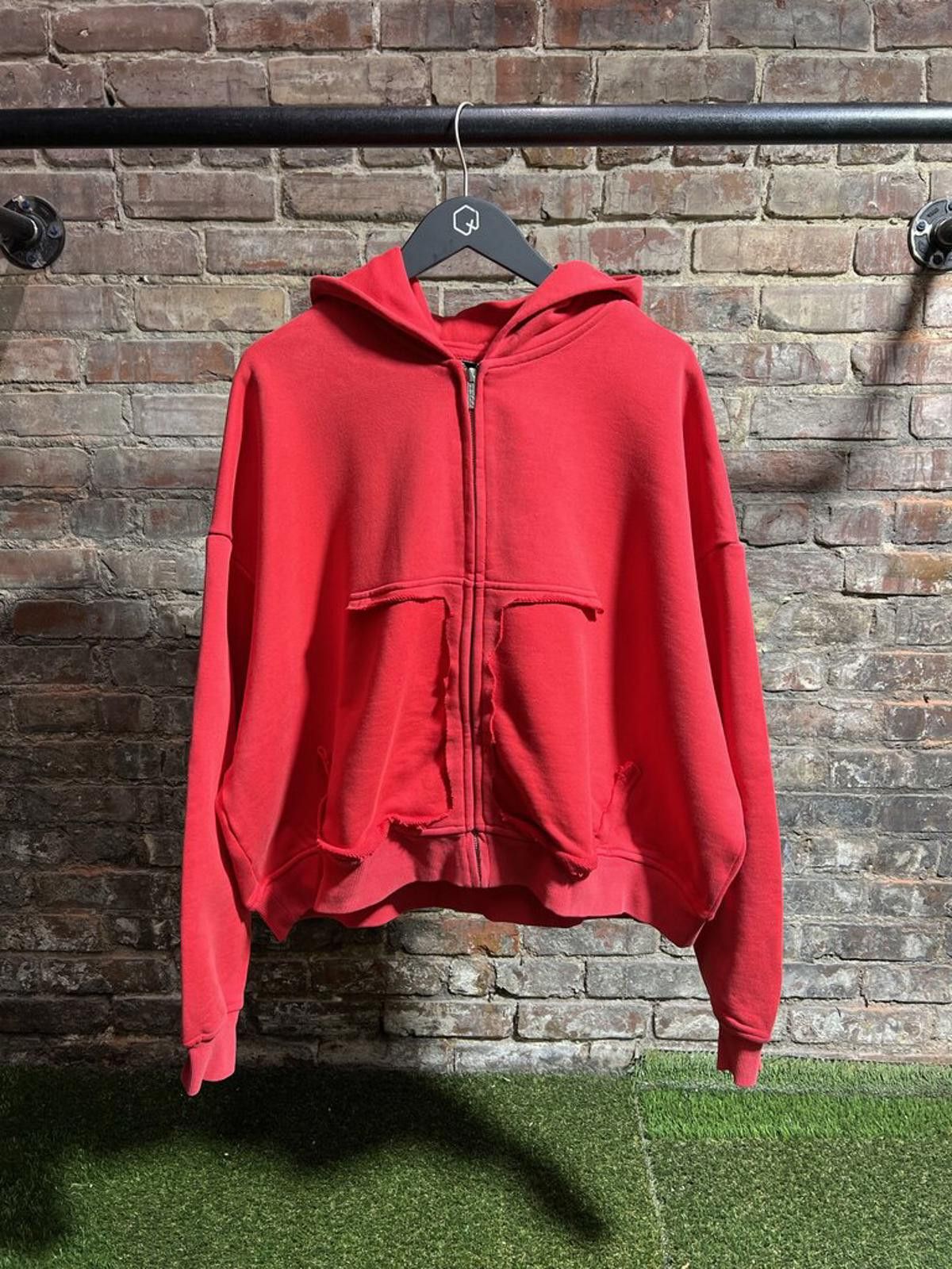 HMDD HMDD Faded Red Basic Zip Sz. XS Size ONE SIZE - 1 Thumbnail