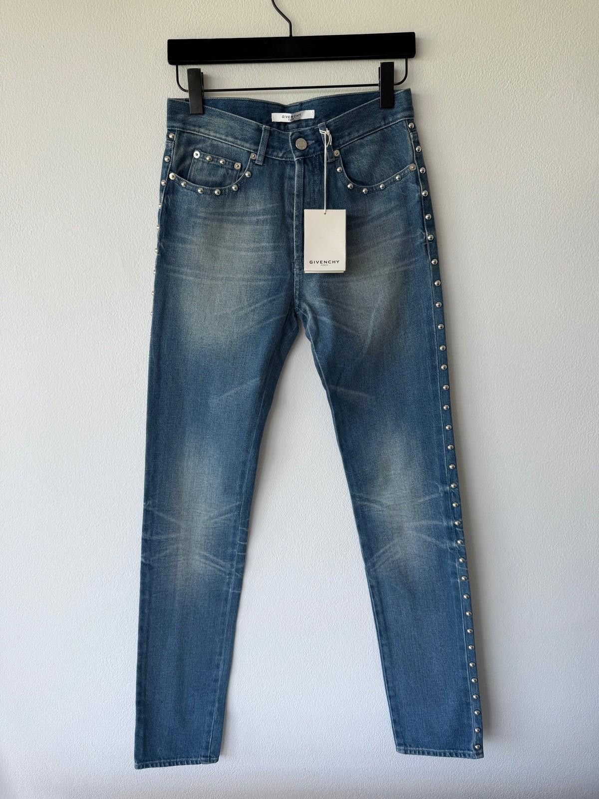 Givenchy new Givenchy mens denim jeans blue studded rrp $2000 28 Size US 28 / EU 44 - 2 Thumbnail