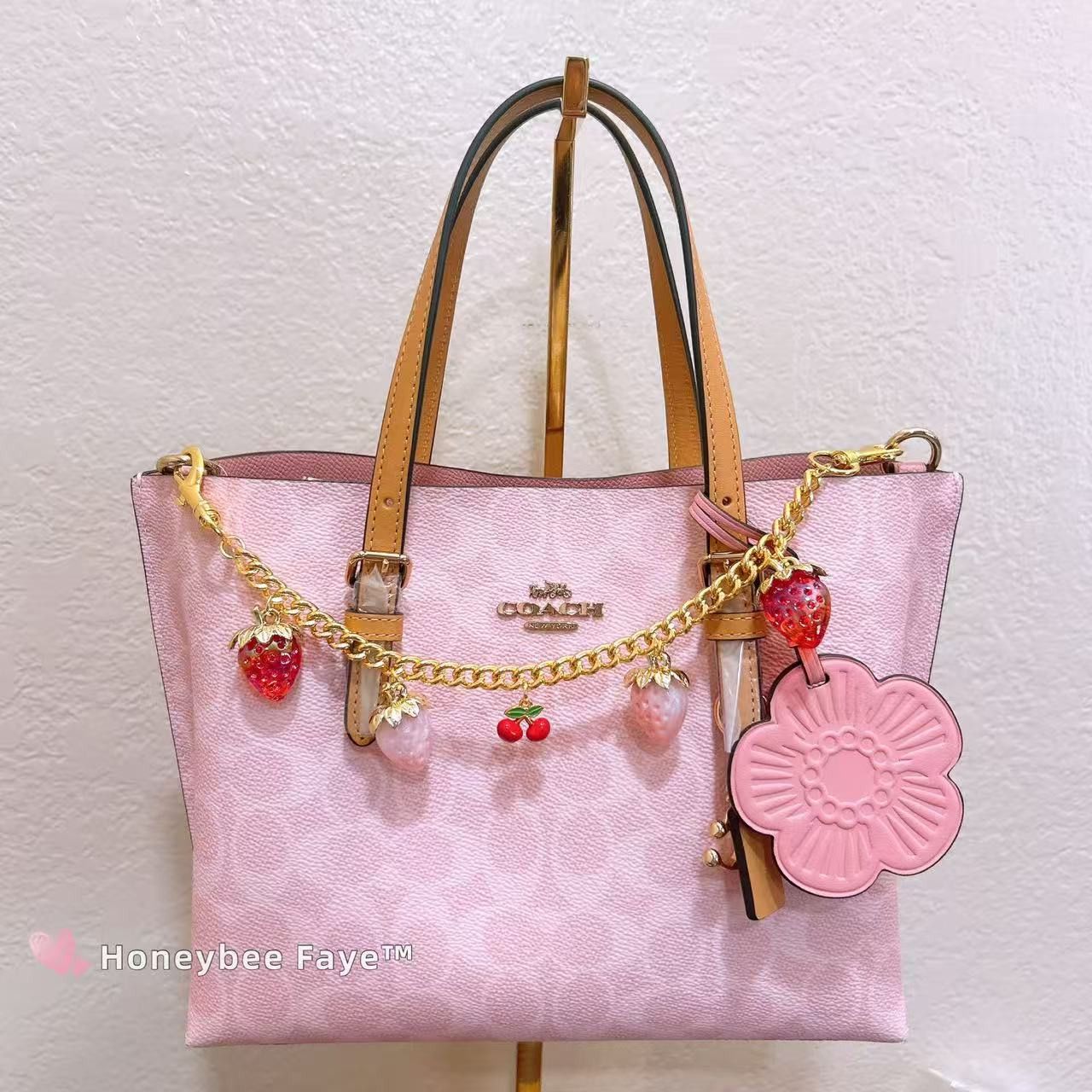 Coach Mollie Tote Bag 25 In Signature Canvas With Charms CER24 Size ONE SIZE - 1 Thumbnail