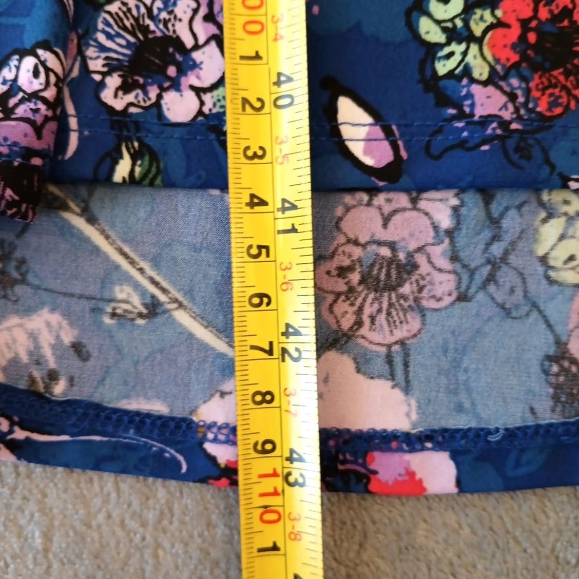 Vintage LuLaRoe Maxi Skirt XS Blue Floral Long Pull On Womens Regular Skirt Maxi Long Blue Floral Blue Purple Red Green 2000s? Size 26" / US 2 / IT 38 - 5 Thumbnail