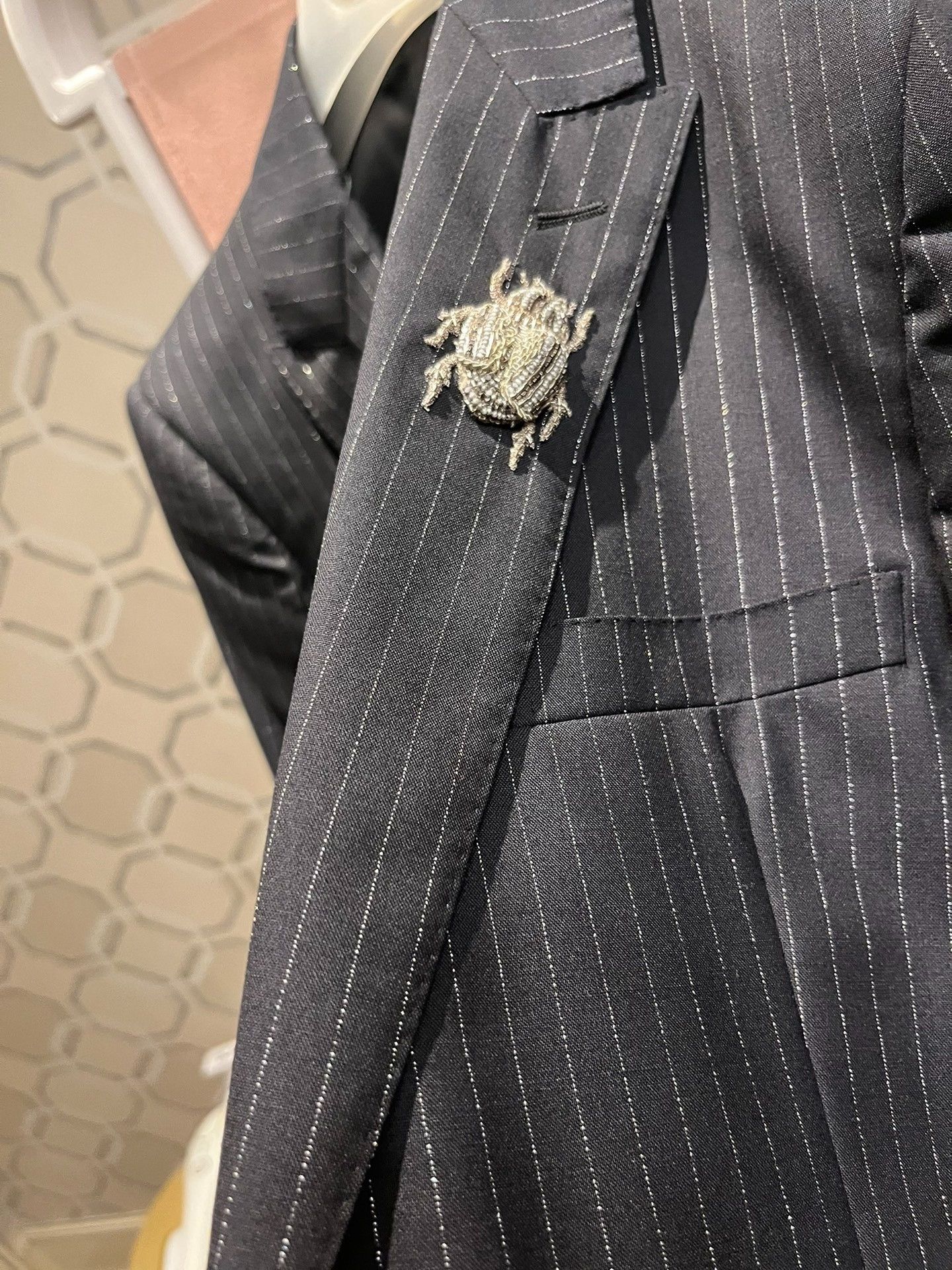 Alexander McQueen Alexander McQueen Silver Thread Beetle Brooch Suit Size US M / EU 48-50 / 2 - 6 Thumbnail