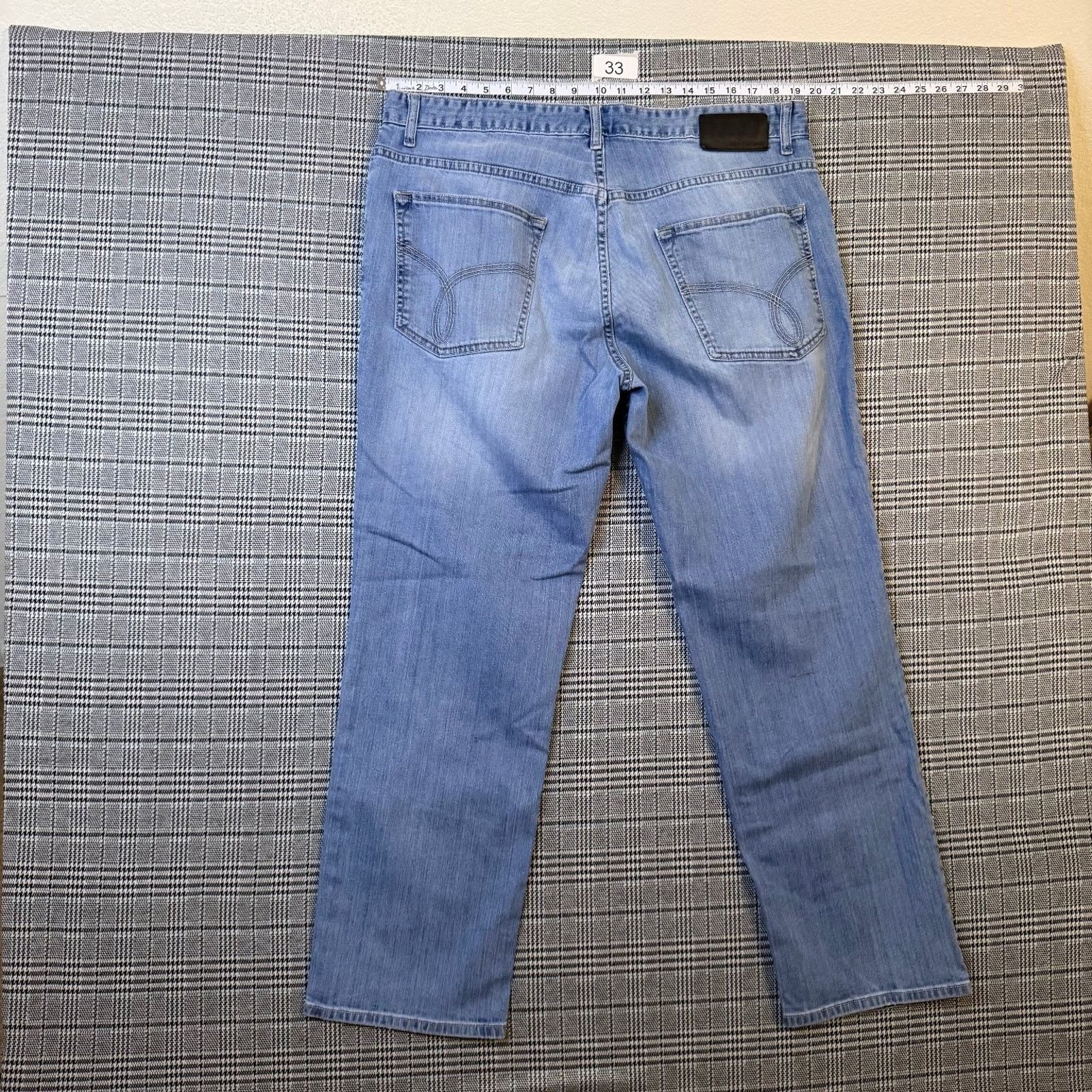 Calvin Klein Calvin Klein Men's Jeans Light Wash Denim Straight Leg 33x30 Size US 33 - 1 Thumbnail