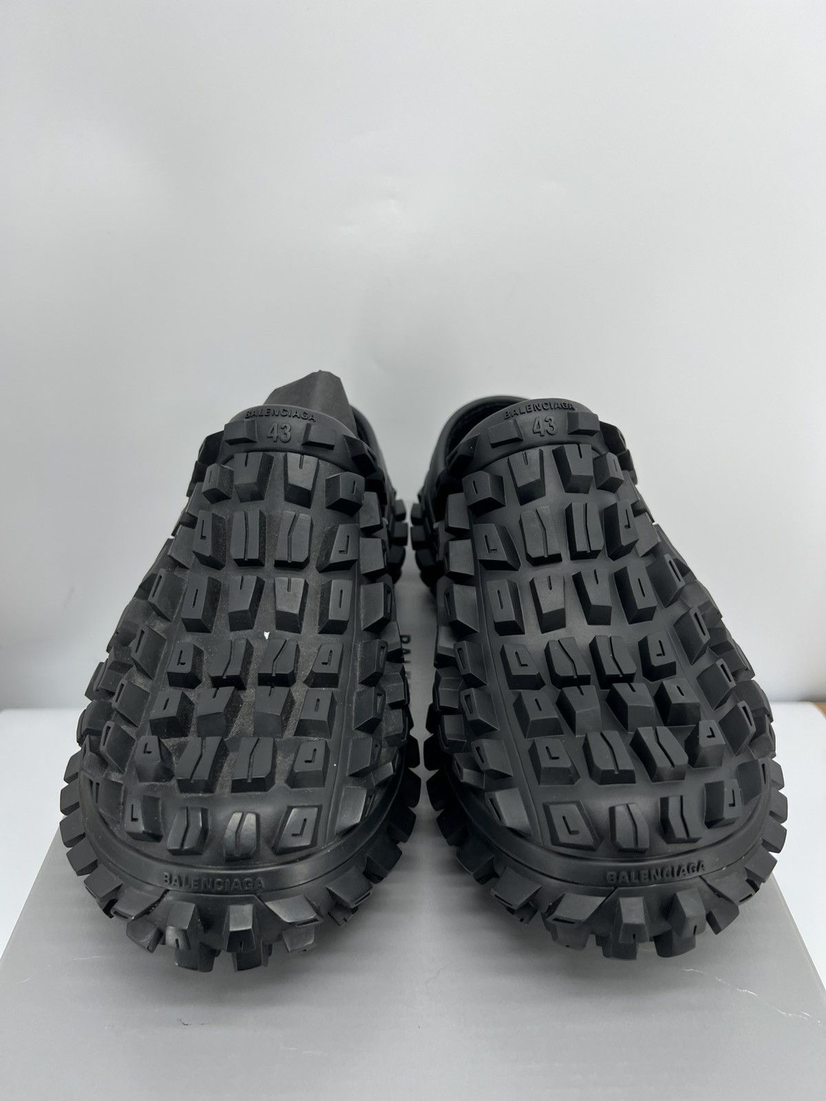 Balenciaga Balenciaga Defender Clogs size eu 43 | Grailed