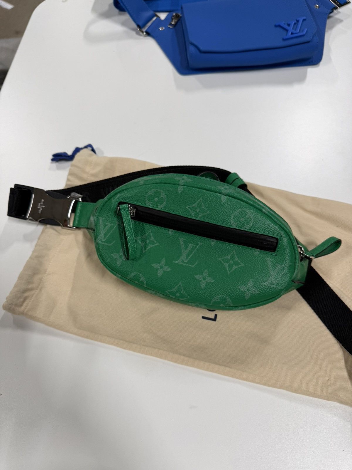 Louis Vuitton Louis Vuitton Monogram Bumbag NEW 2500$ Size ONE SIZE - 9 Thumbnail