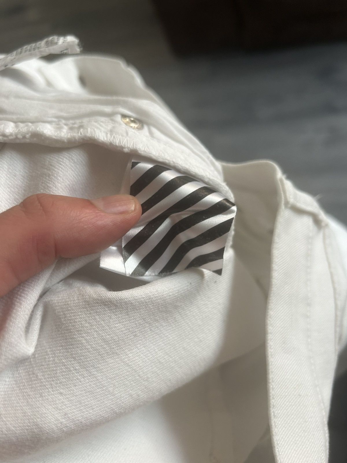 Off-White Destroyed Hem Diagonal Print White Denim Jeans Size US 31 - 18 Thumbnail