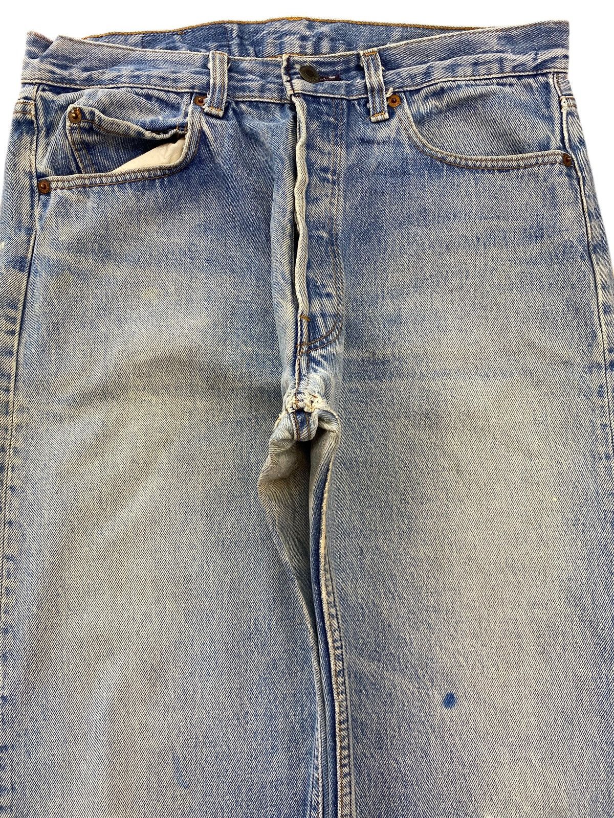 Levi's Levi’s Faded Wash Style Paint Splash Leg Jeans Size US 32 / EU 48 - 2 Thumbnail