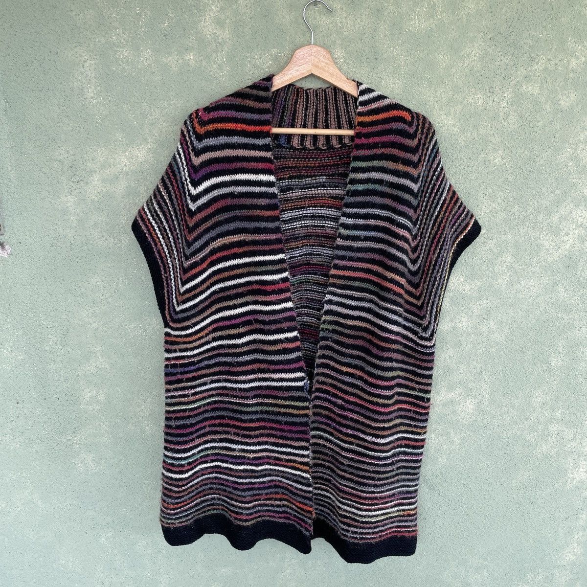 Aran Isles Knitwear Japanese Cardigan Striped Sleeveless Knitwear Colourfull Size US L / EU 52-54 / 3 - 1 Thumbnail