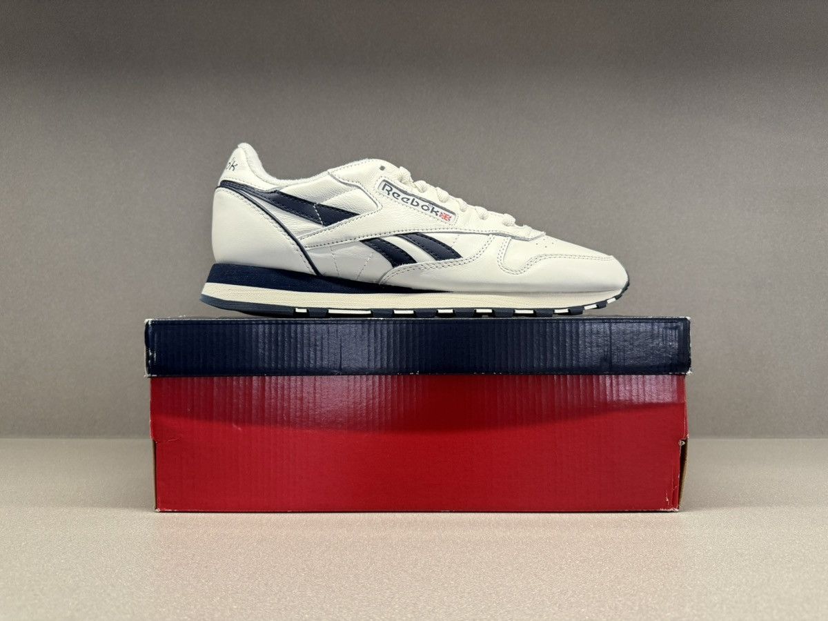 Reebok Reebok Classic Leather 1983 Vintage Chalk Vector Navy Size US 11.5 / EU 44-45 - 3 Thumbnail