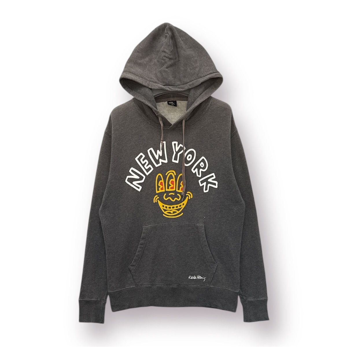 Japanese Brand 🔥 Uniqlo Japan Keith Haring NYC Sunfaded Sweat Hoodie - M Size US M / EU 48-50 / 2 - 1 Thumbnail