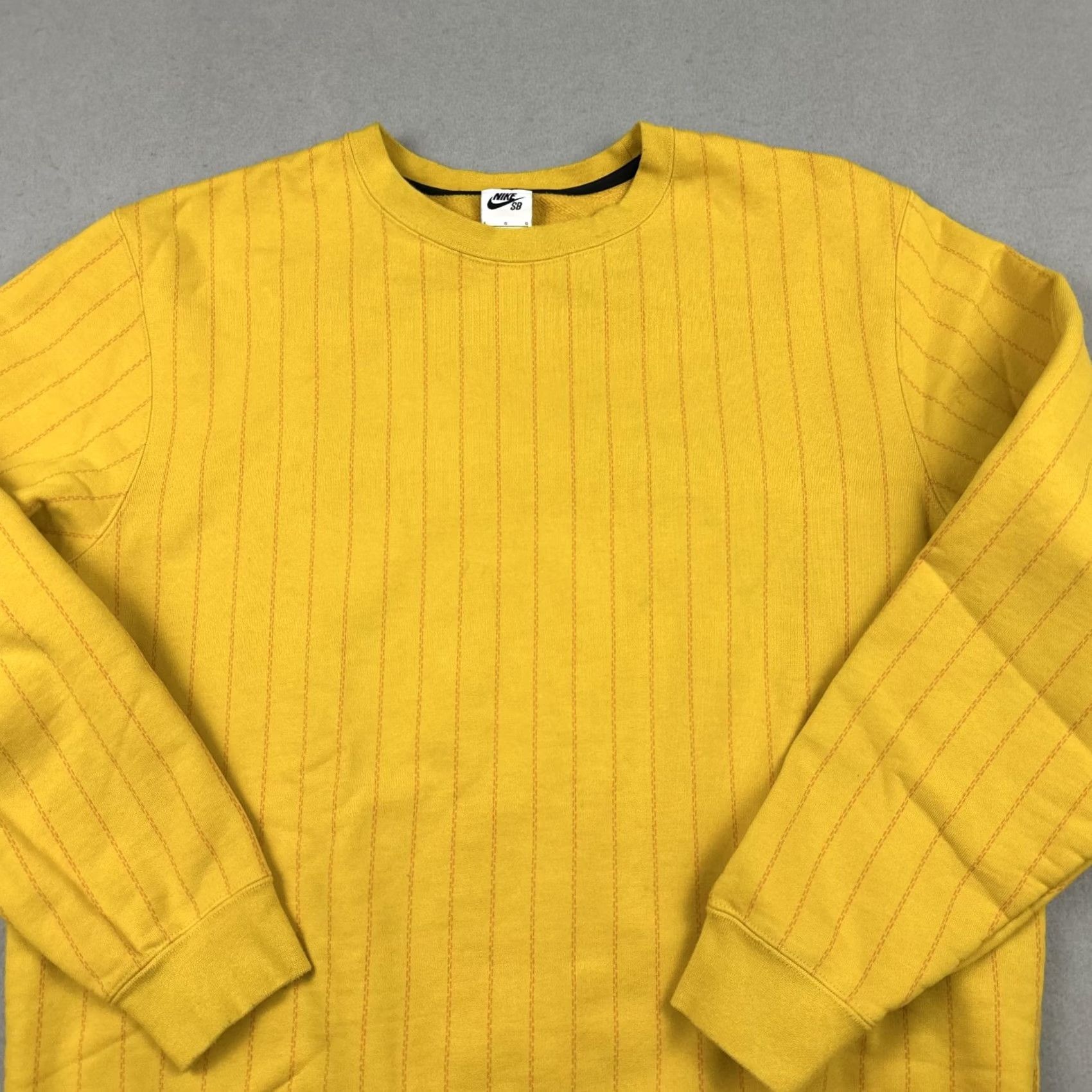 Nike Nike SB Sweatshirt Men L Yellow Stripe Crew Pullover Swoosh Logo Graphic Print Skateboarding Pullover — Regular Fit, Cotton Fleece Size US L / EU 52-54 / 3 - 2 Thumbnail