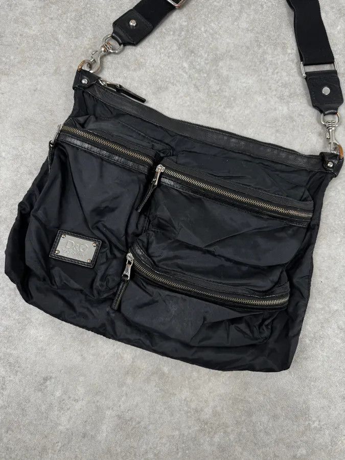 Dolce & Gabbana 2000s Dolce & Gabbana Black Multi-Pocket Nylon Crossbody Bag Size ONE SIZE - 5 Thumbnail